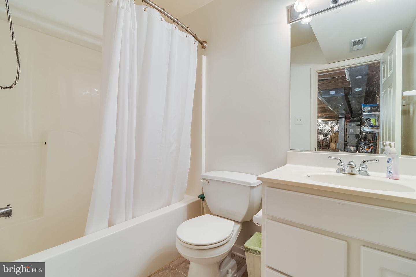 22626 Chickadee Ln