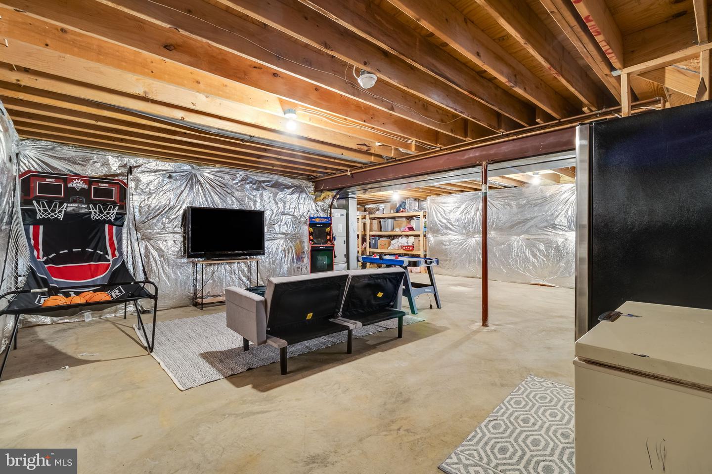 22626 Chickadee Ln