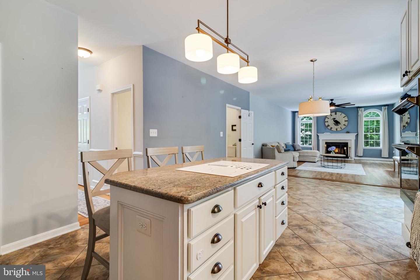 22626 Chickadee Ln