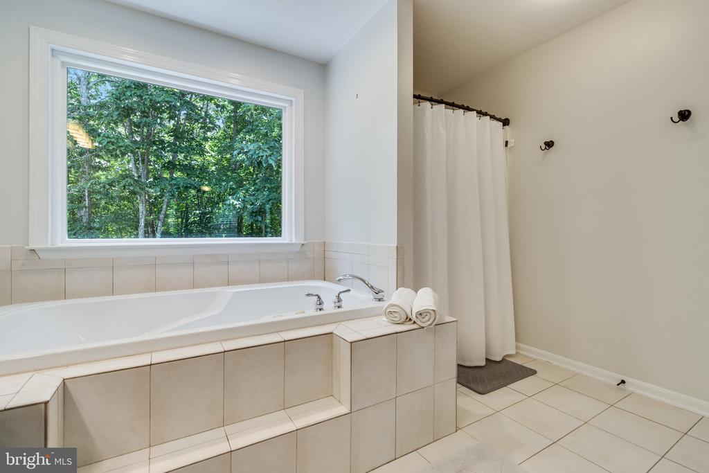 22626 Chickadee Ln