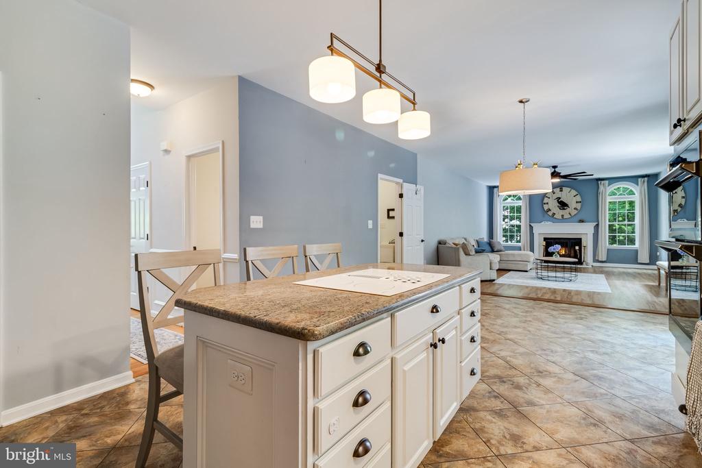 22626 Chickadee Ln