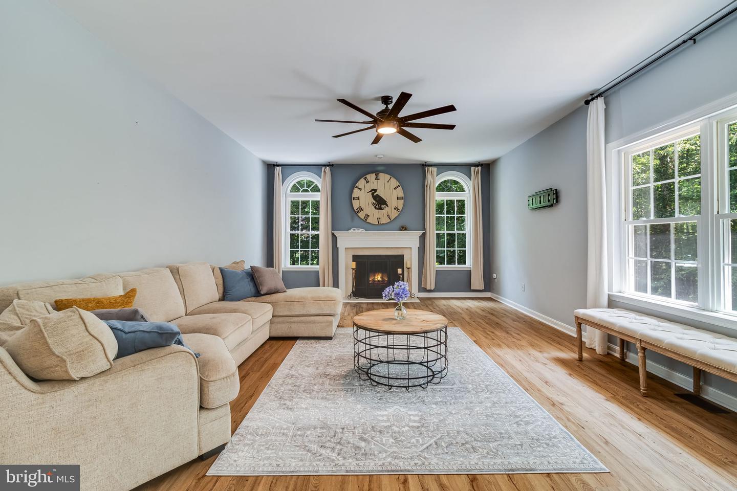 22626 Chickadee Ln