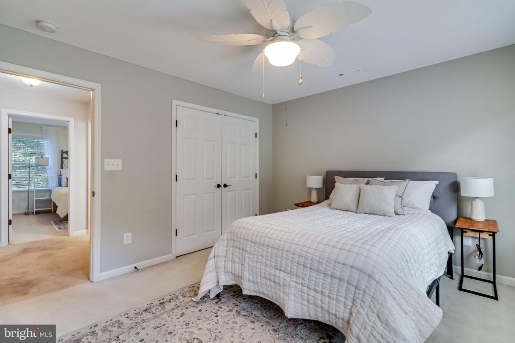 22626 Chickadee Ln