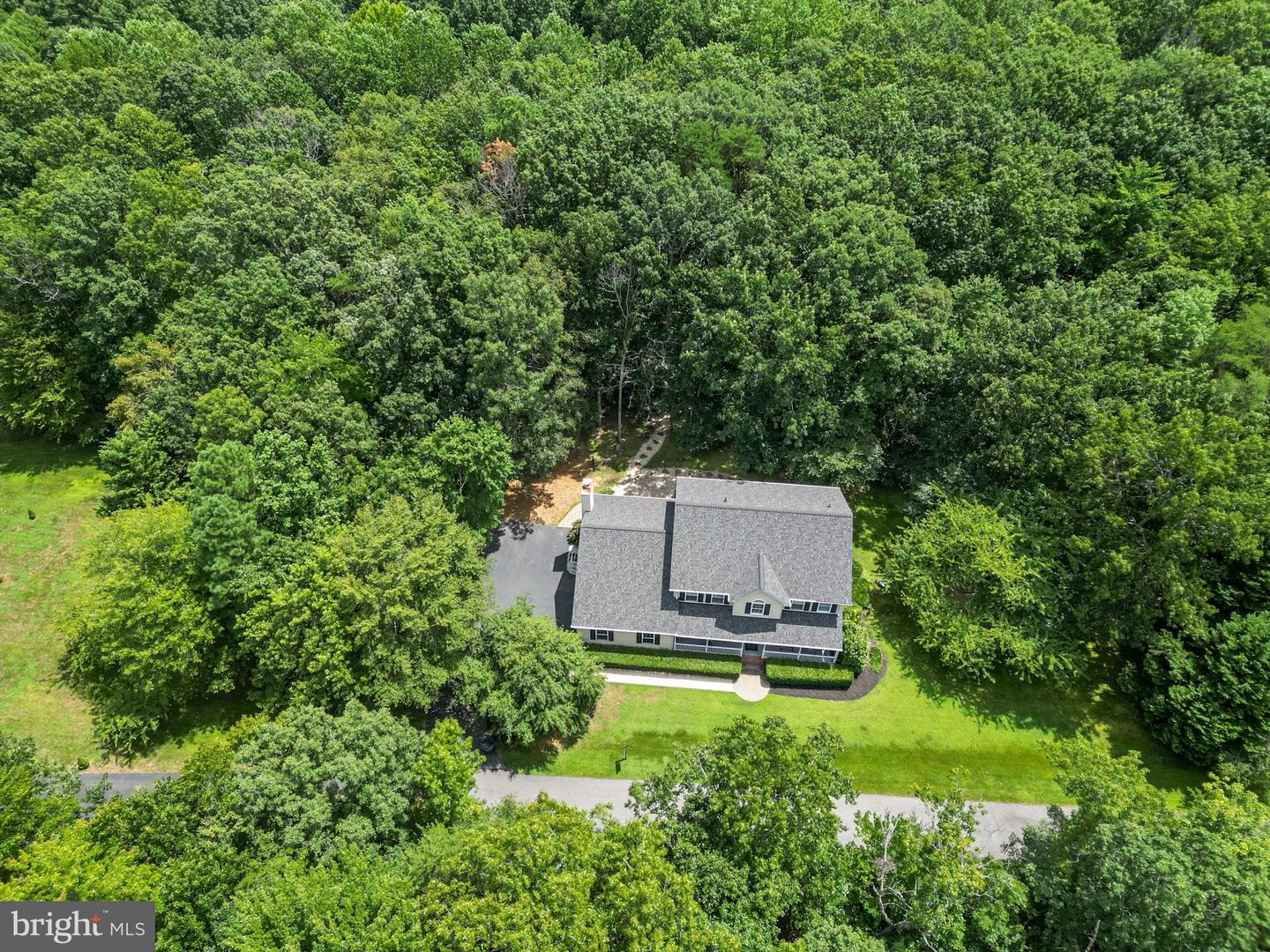 22626 Chickadee Ln