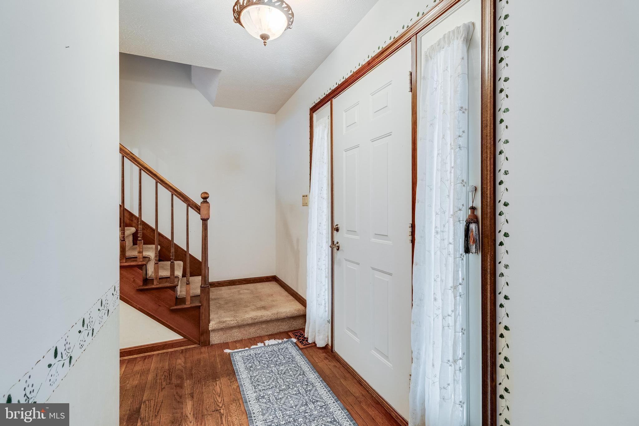 44313 Poplar Wood Dr