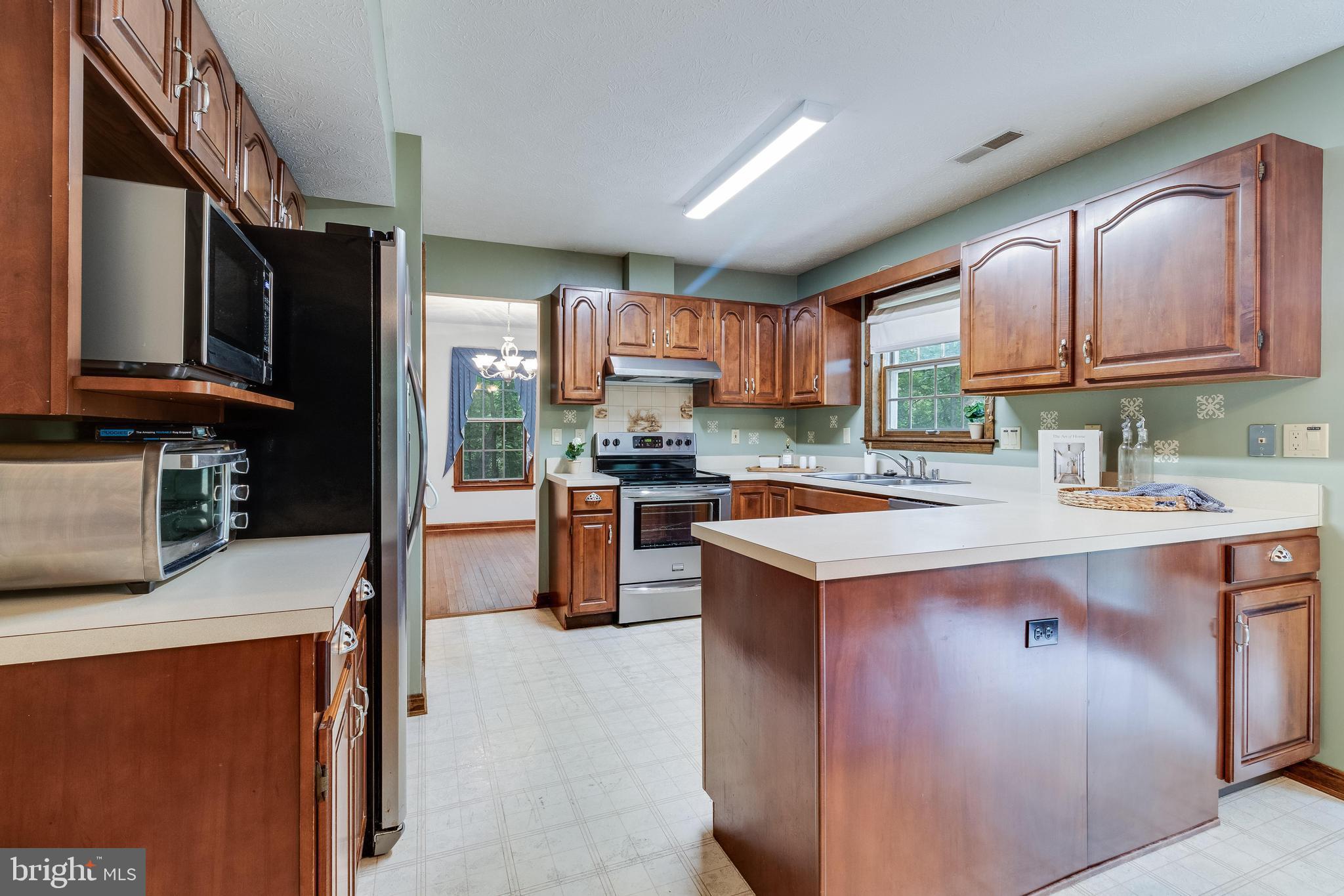 44313 Poplar Wood Dr