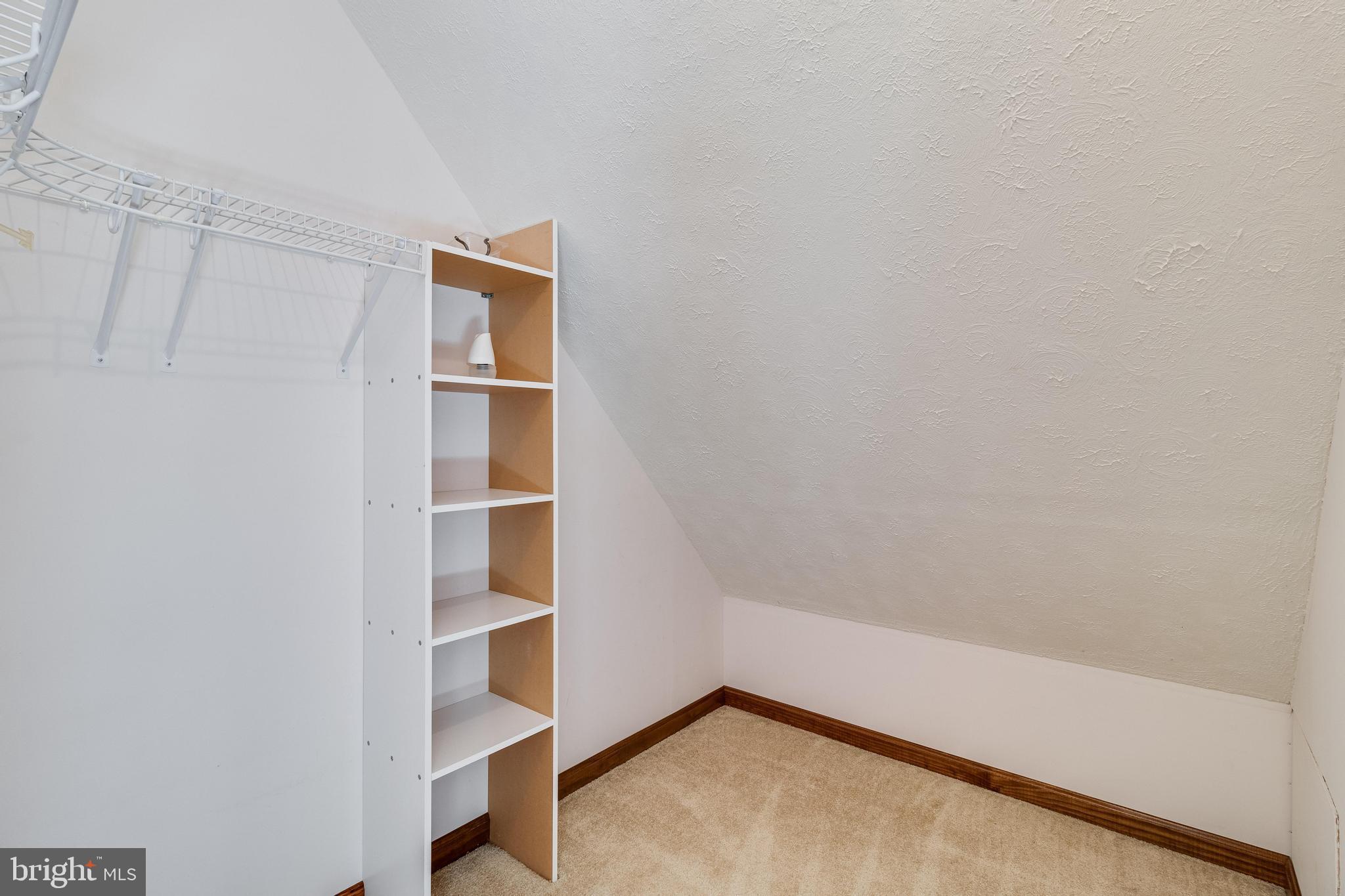 44313 Poplar Wood Dr