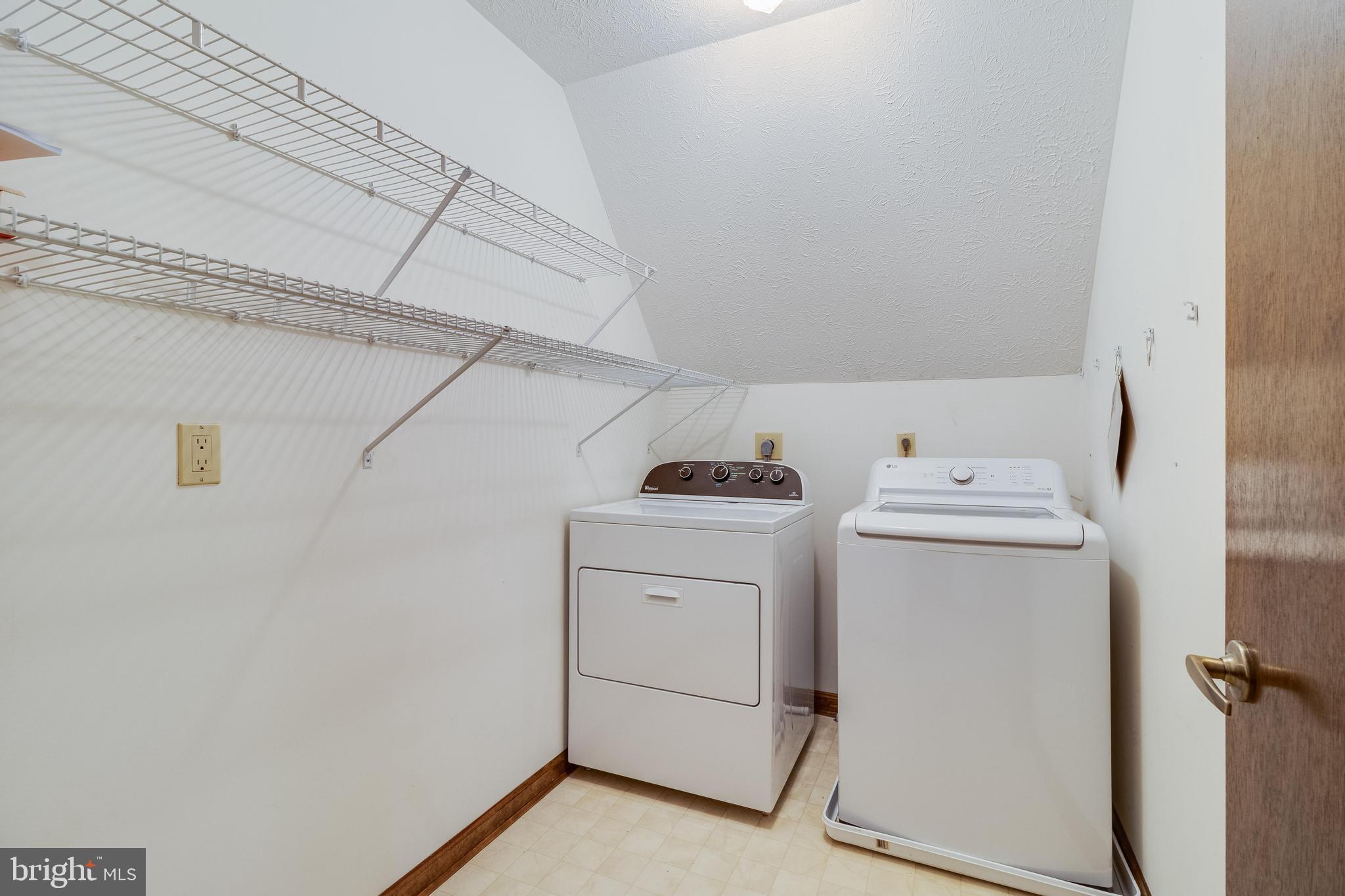 44313 Poplar Wood Dr