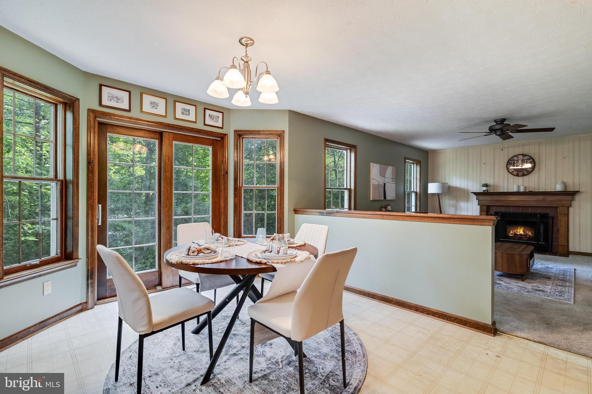 44313 Poplar Wood Dr