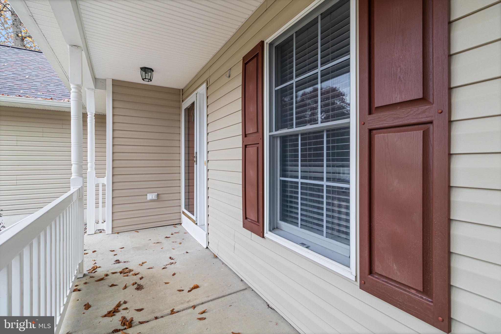 23165 Heatherwood Ln