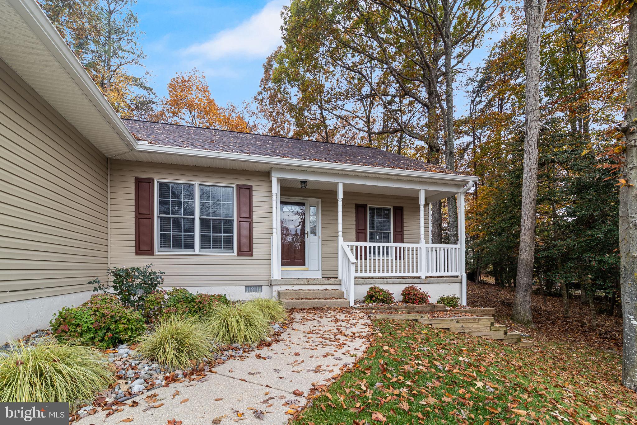 23165 Heatherwood Ln