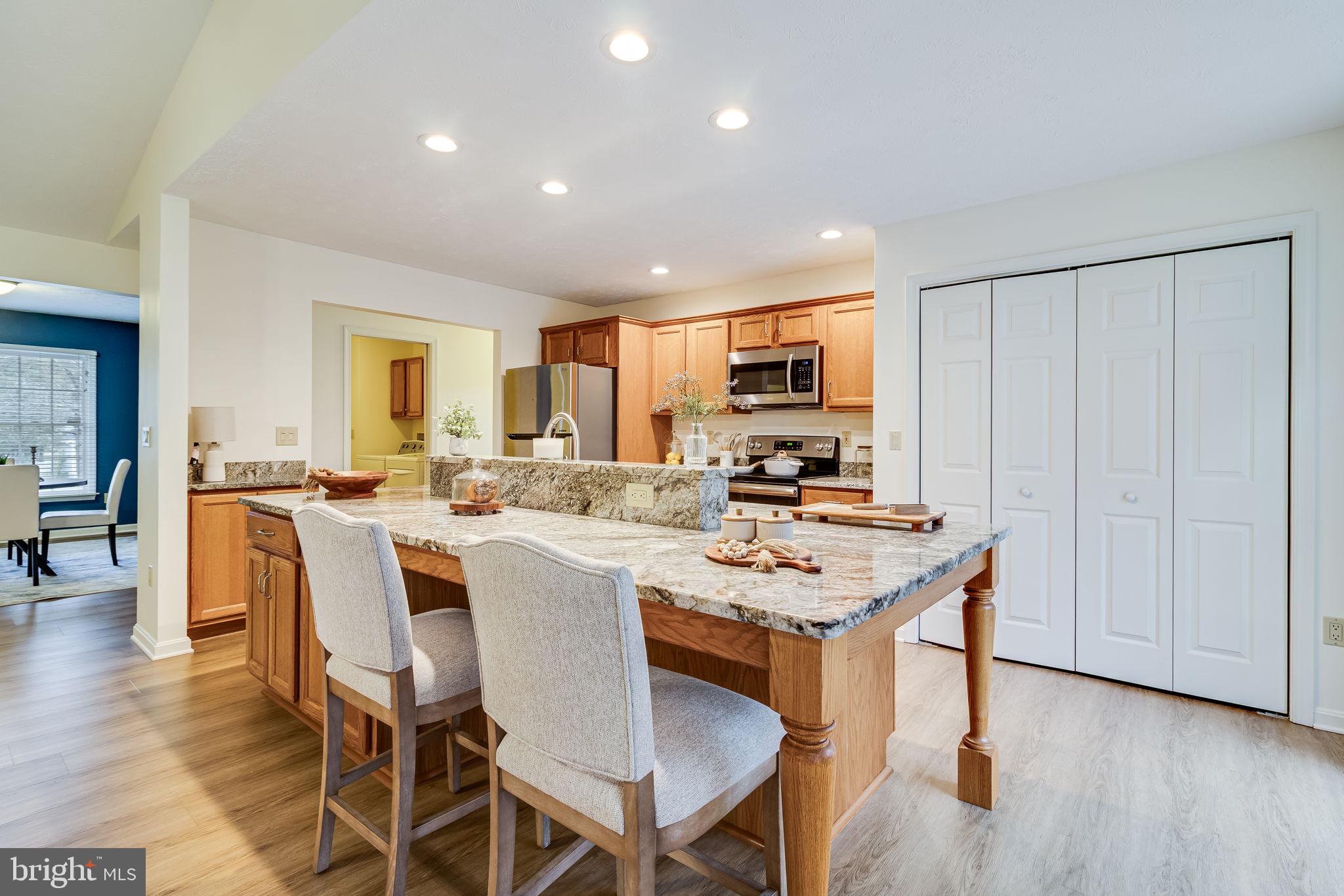 23165 Heatherwood Ln