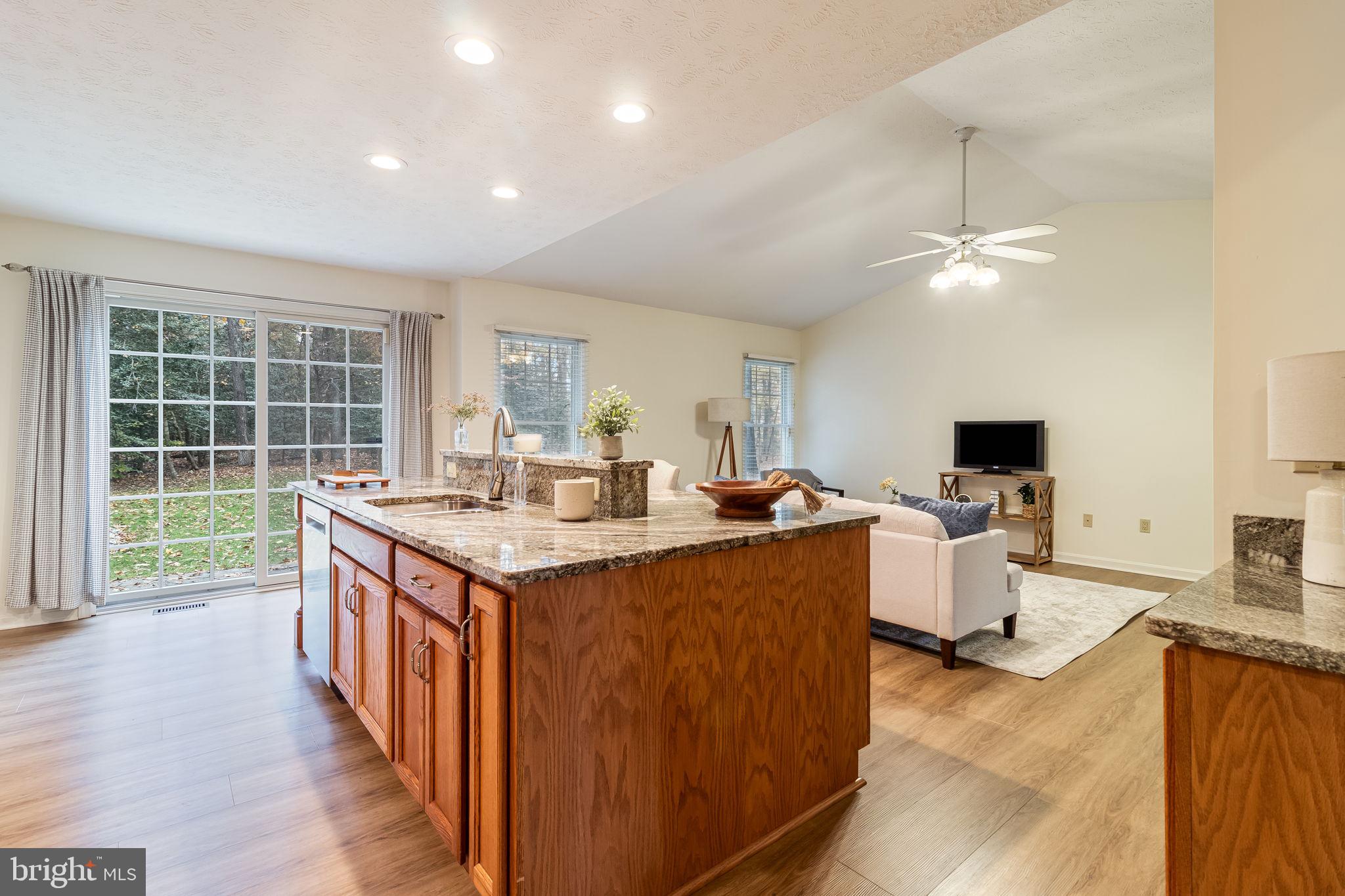 23165 Heatherwood Ln