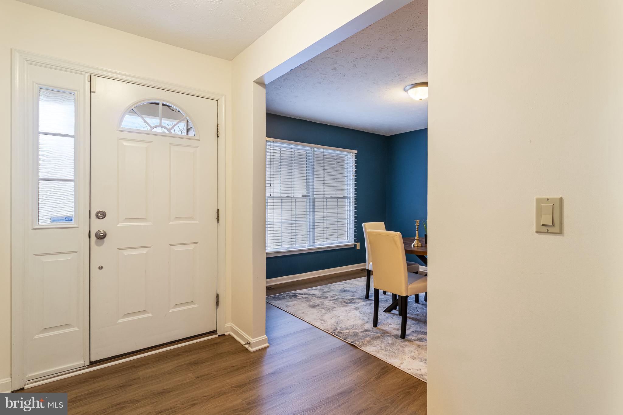 23165 Heatherwood Ln