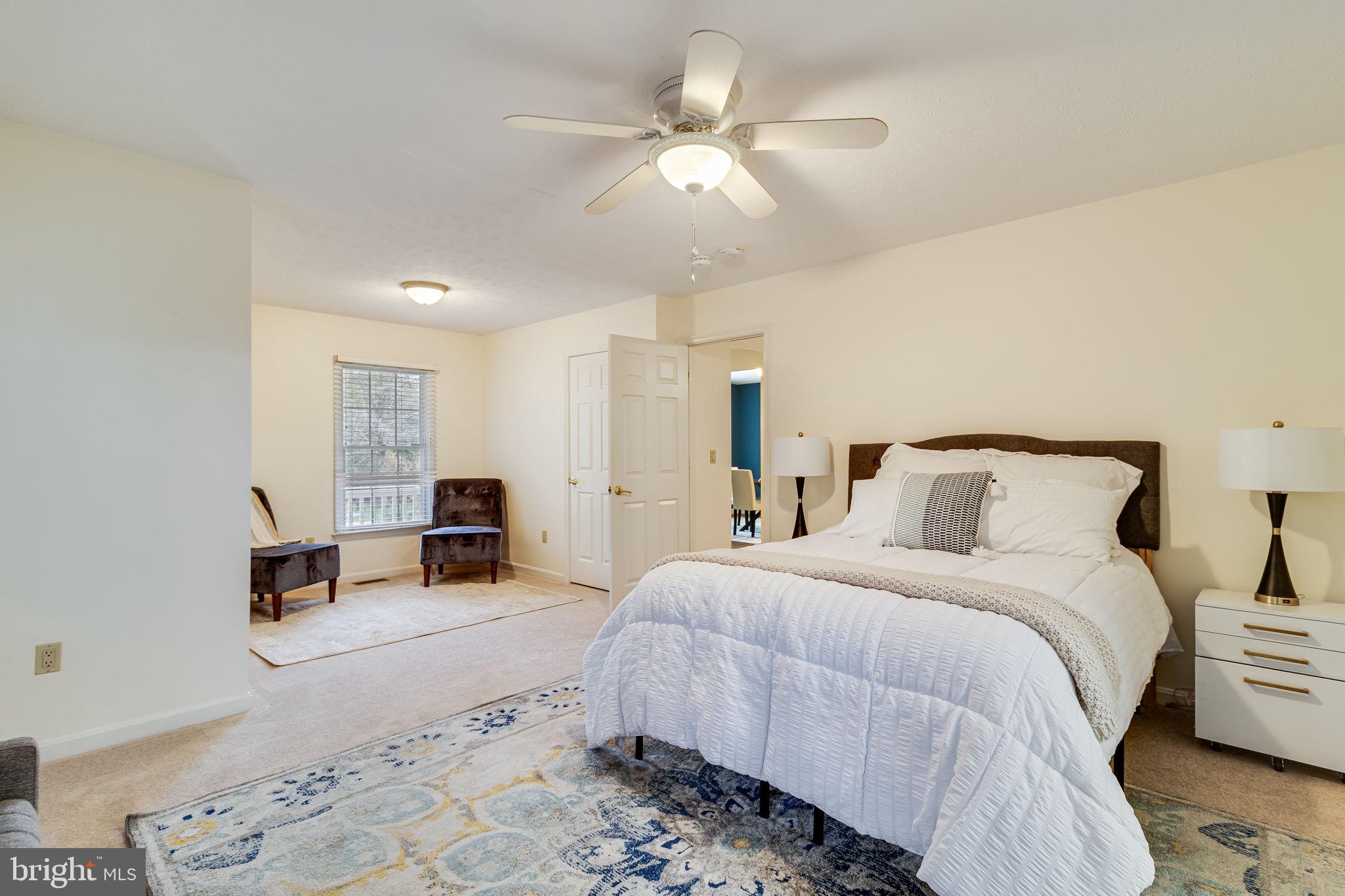 23165 Heatherwood Ln