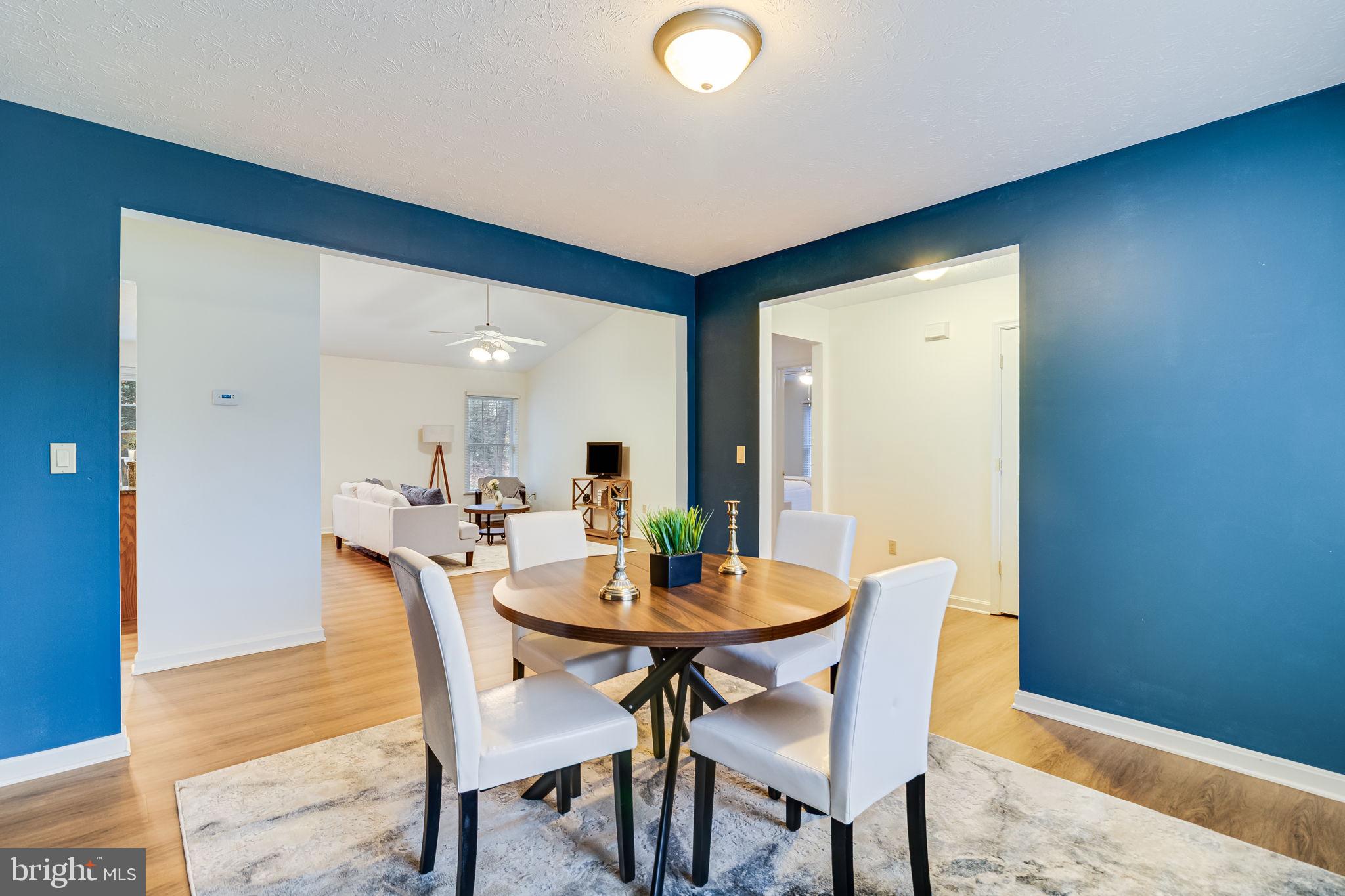 23165 Heatherwood Ln