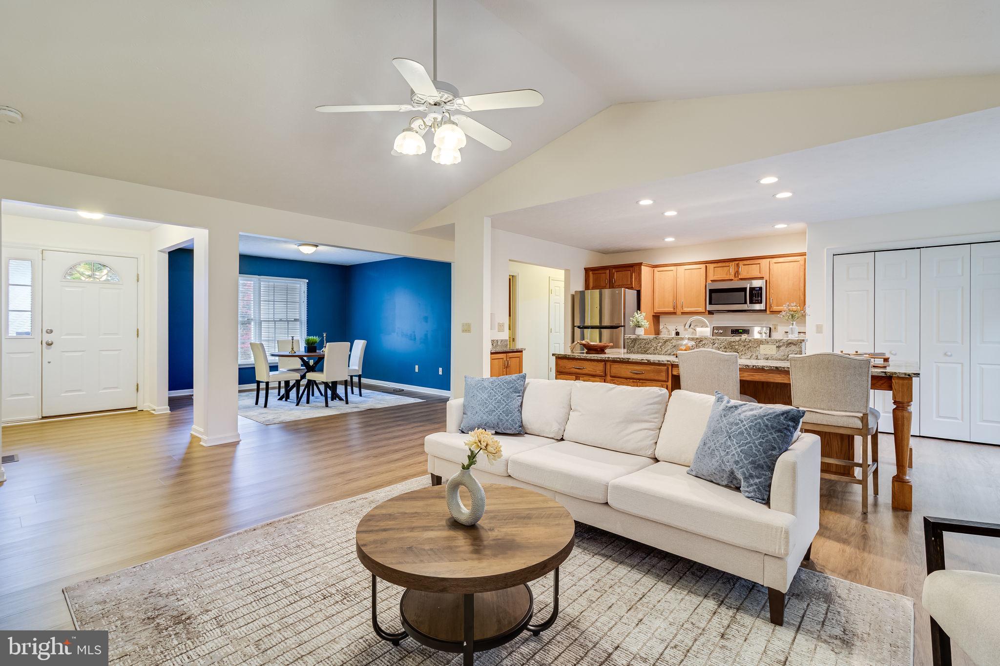 23165 Heatherwood Ln