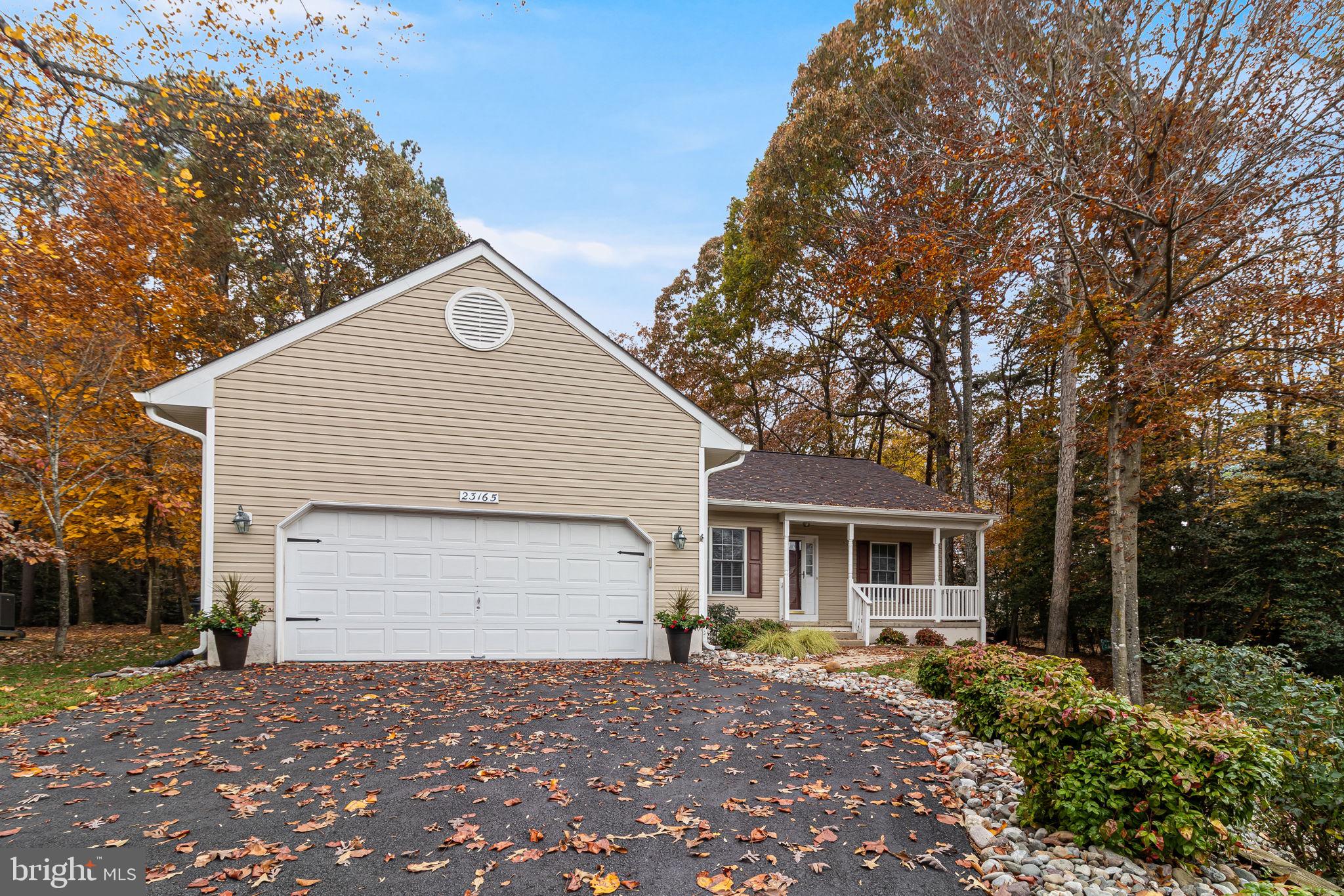 23165 Heatherwood Ln