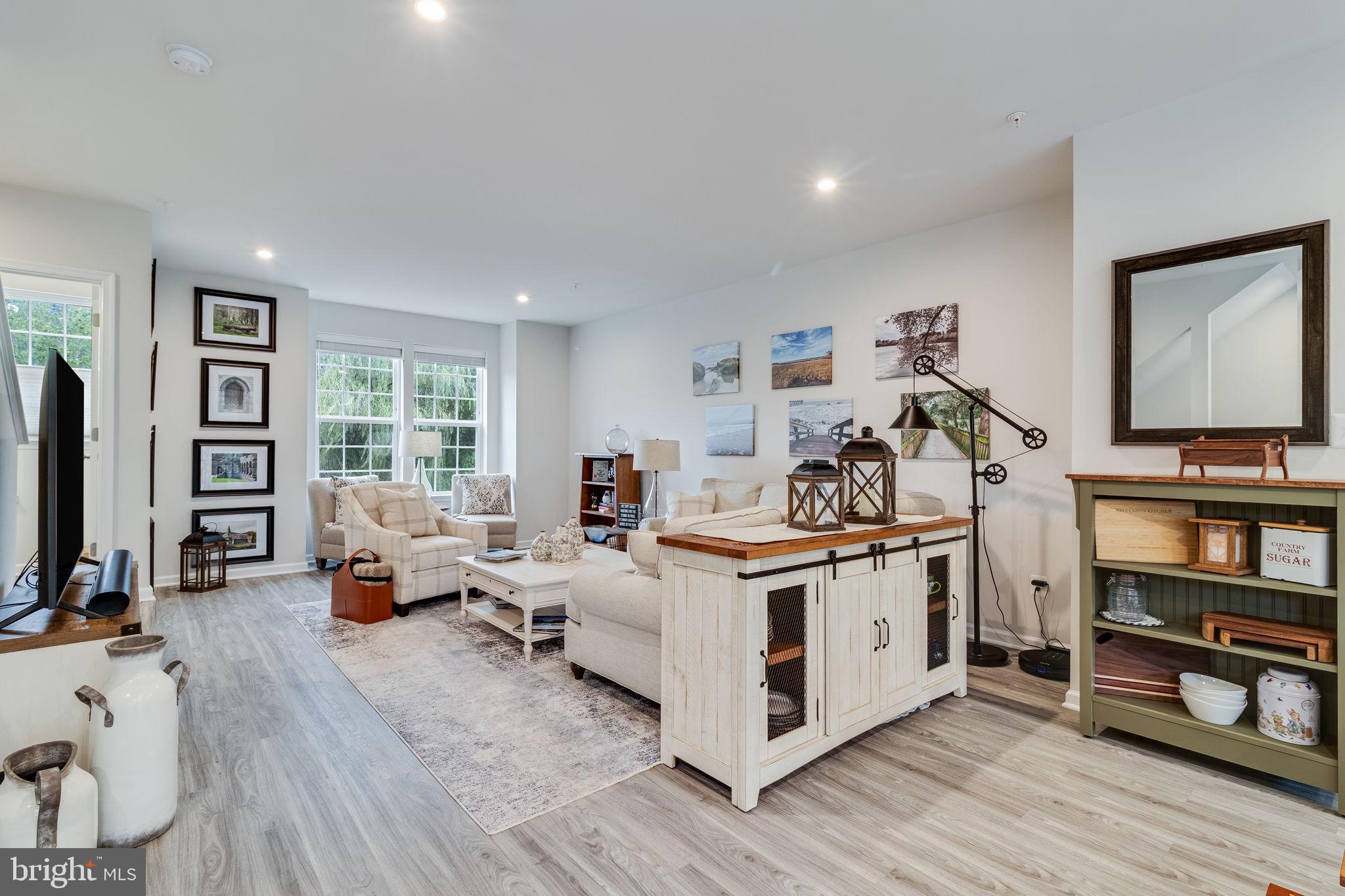 44183 GOLDENZELLE WAY