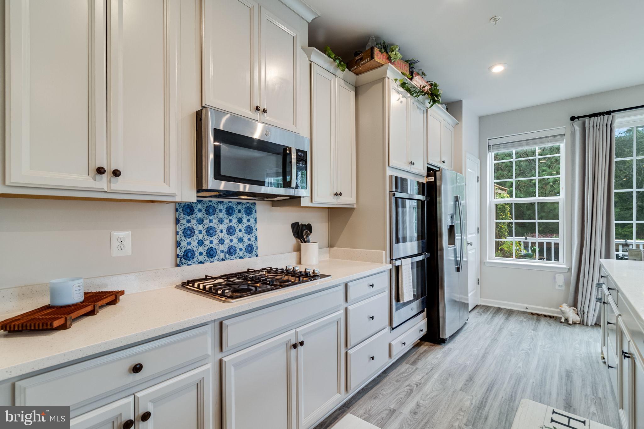 44183 GOLDENZELLE WAY