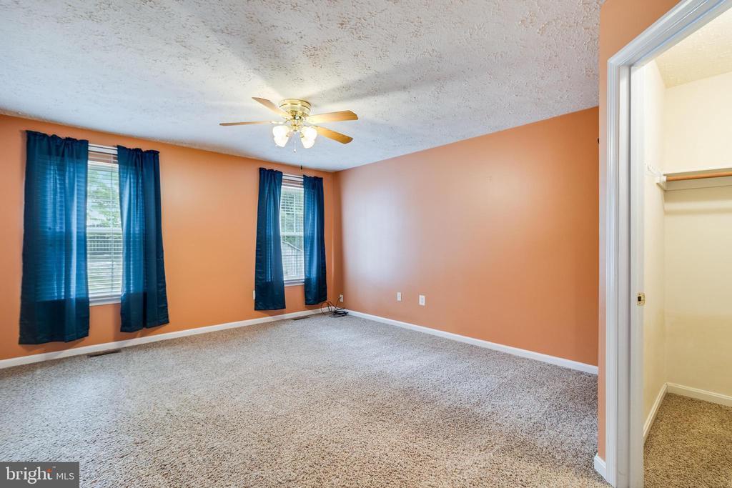 46716 ROBERT LEON DRIVE