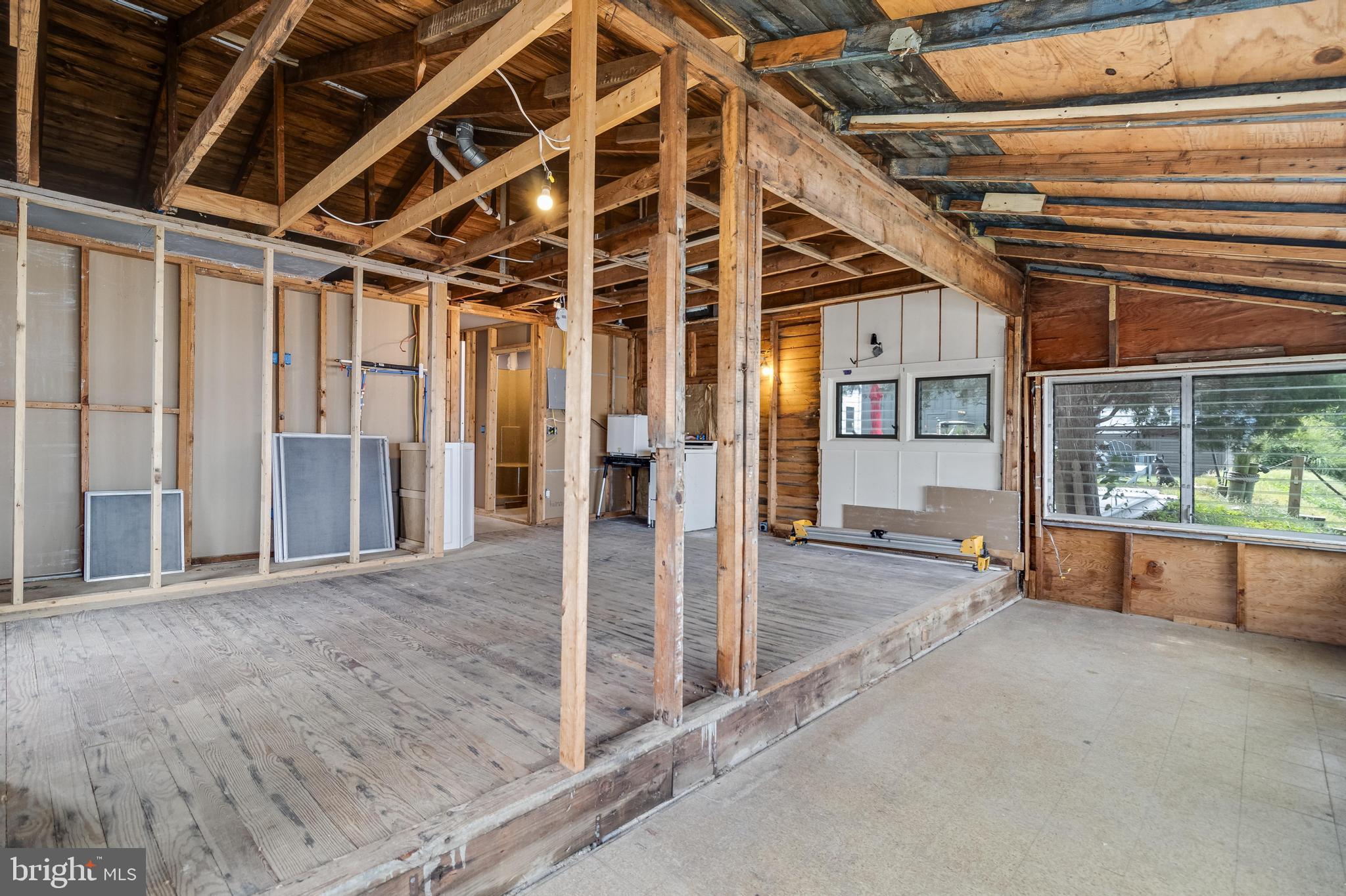 22323 SAINT CLEMENTS AVENUE