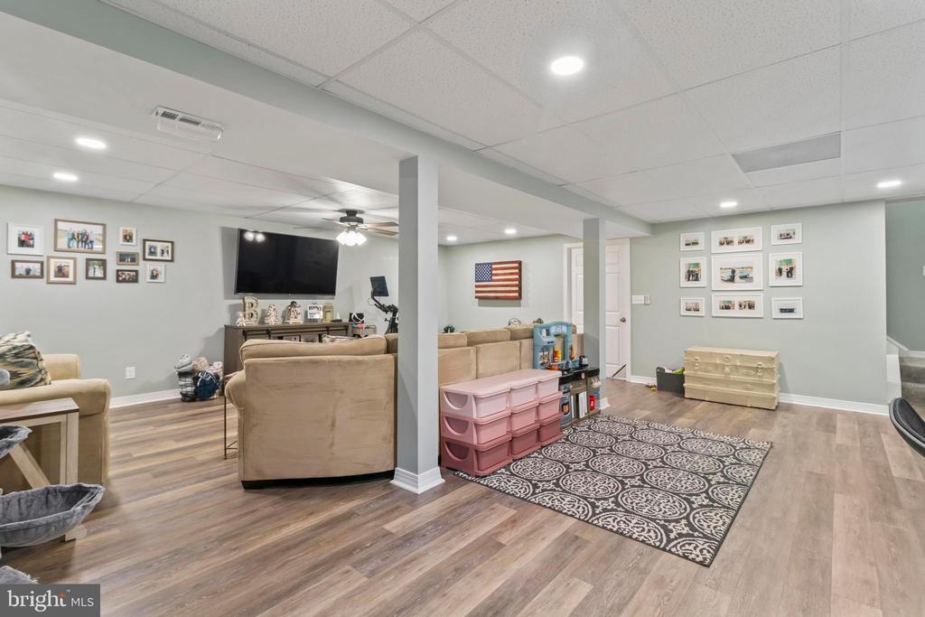 44350 CLARKES LANDING ROAD