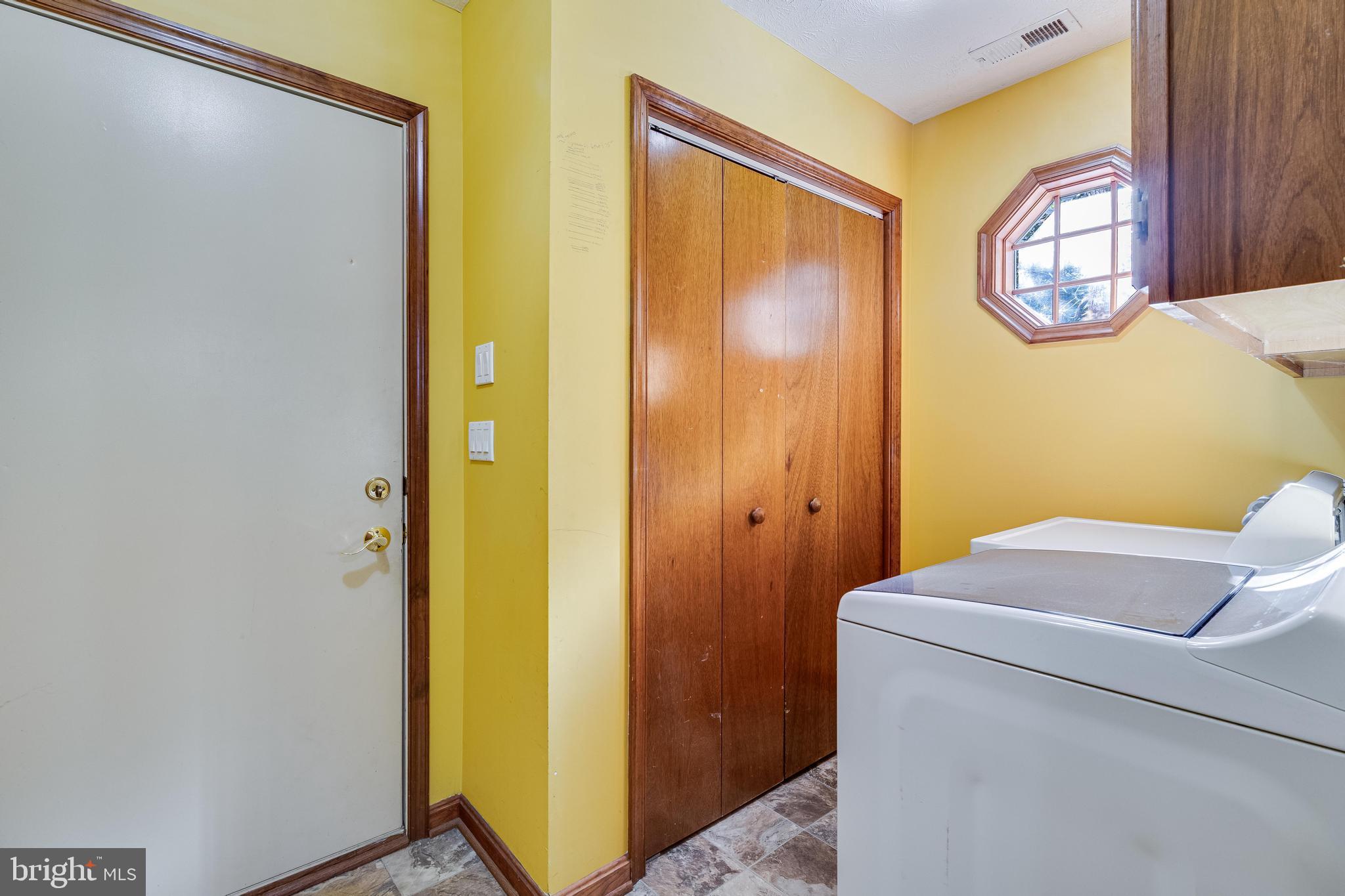 23015 WEDGEWOOD LANE