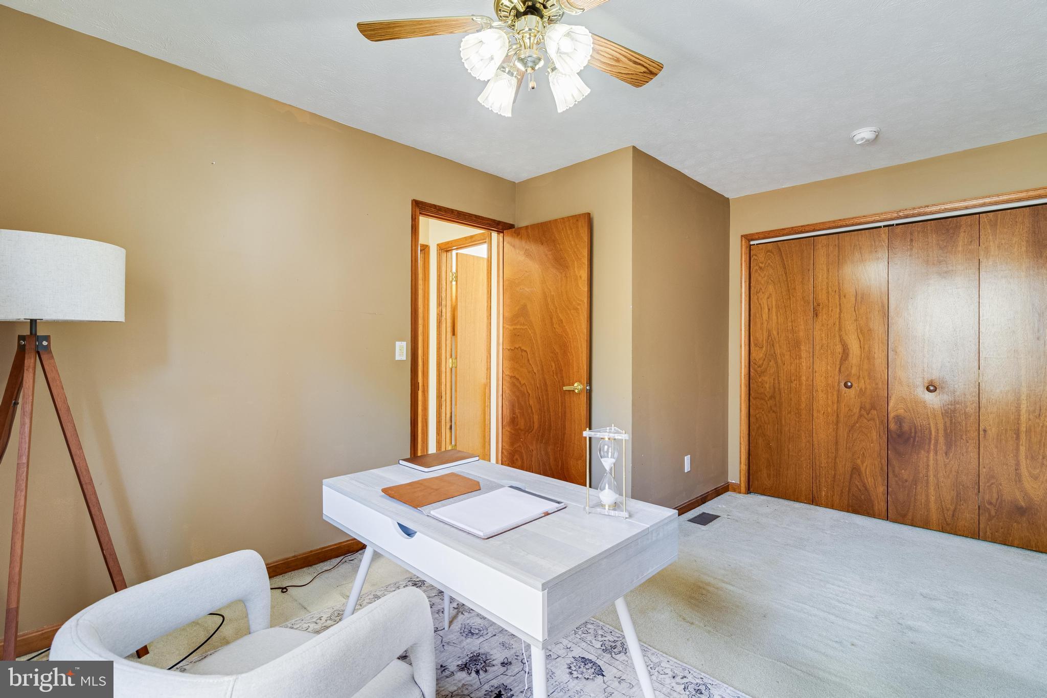 23015 WEDGEWOOD LANE