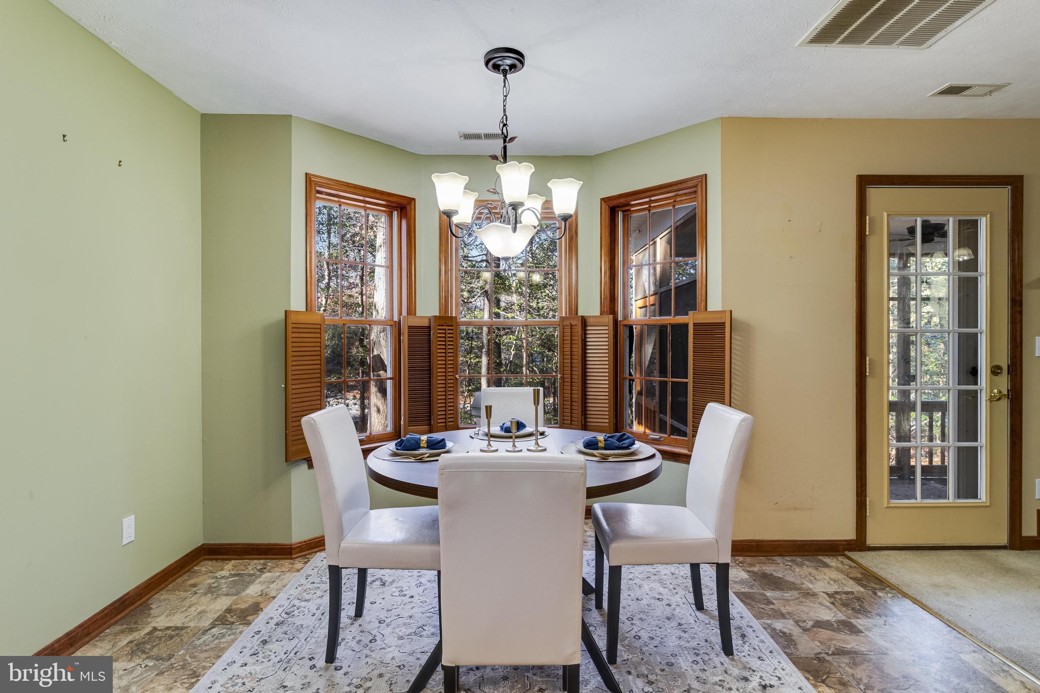 23015 WEDGEWOOD LANE