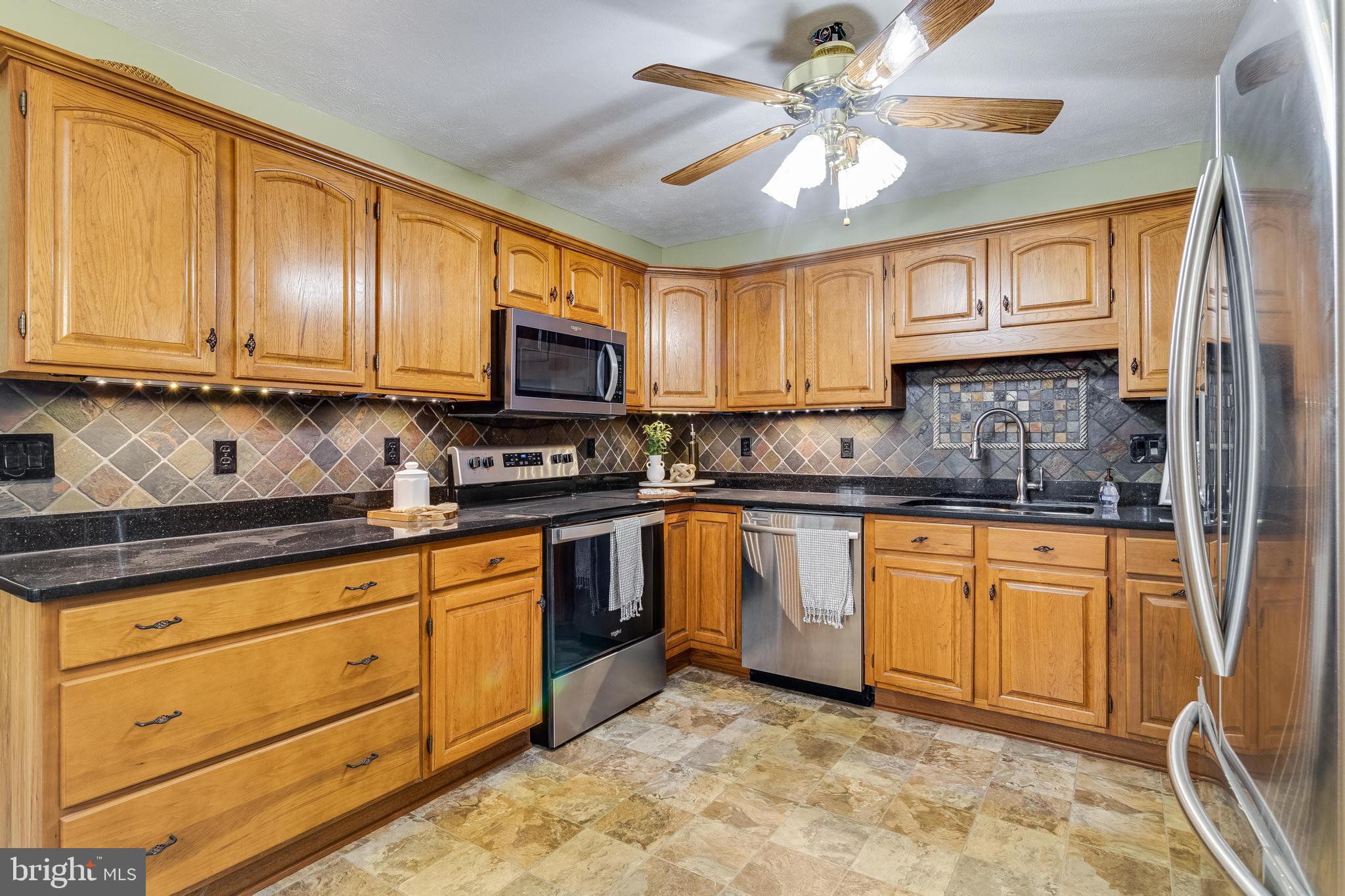 23015 WEDGEWOOD LANE