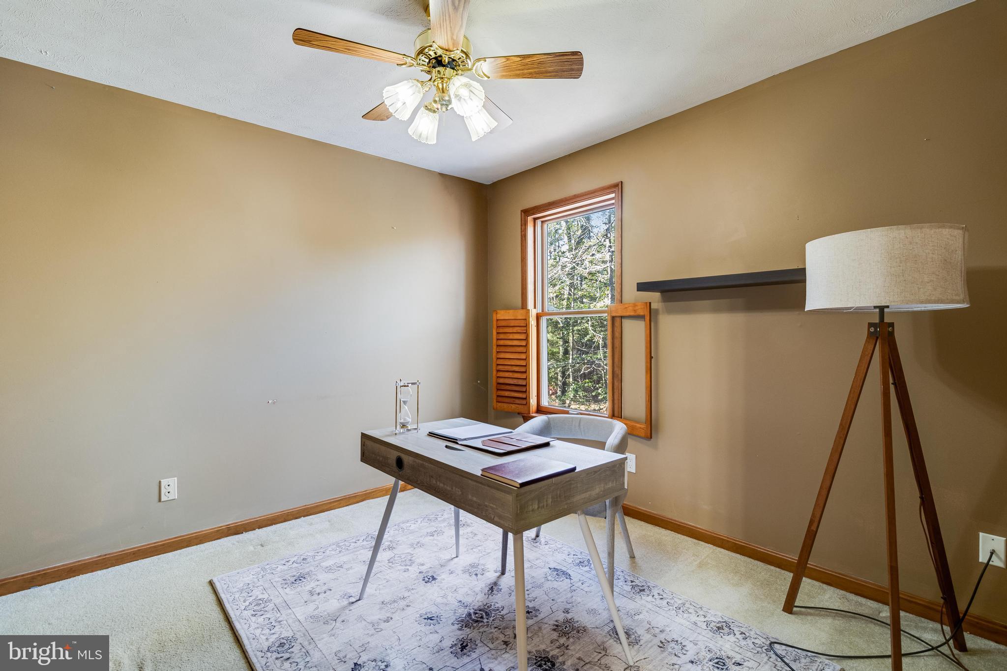 23015 WEDGEWOOD LANE