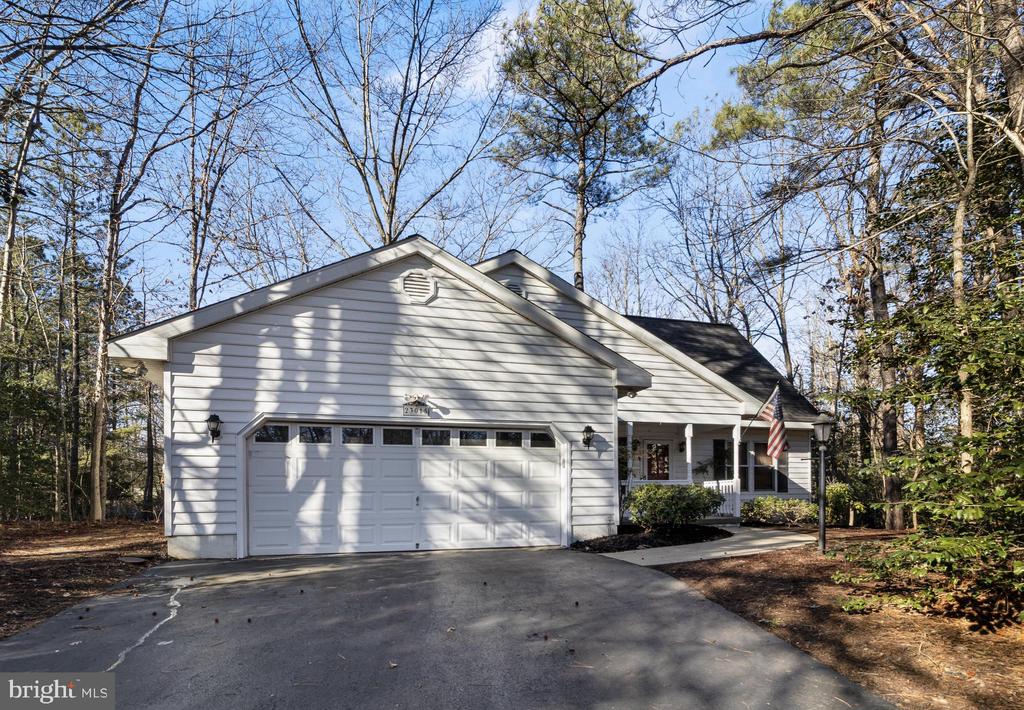 23015 WEDGEWOOD LANE