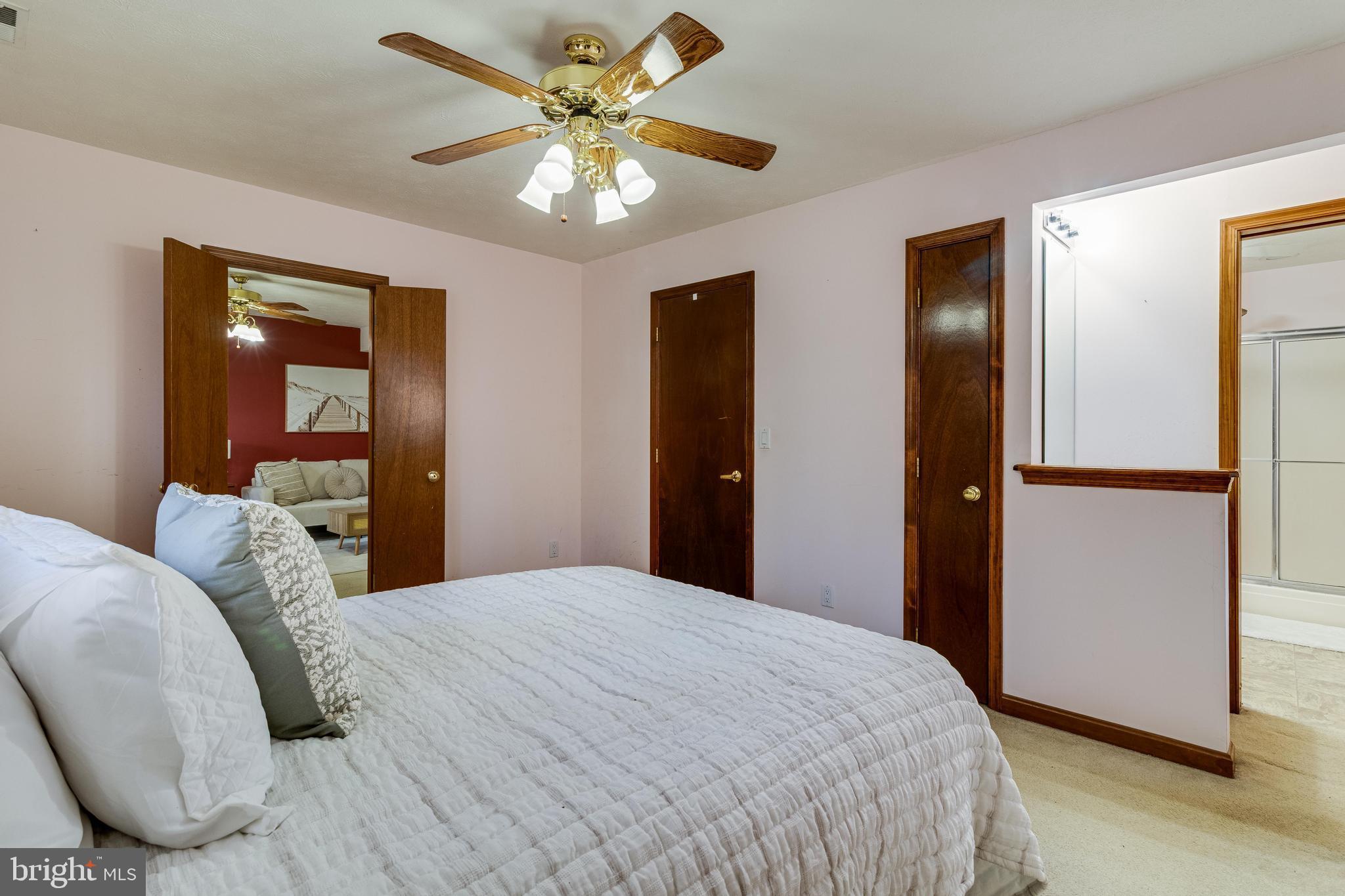 23015 WEDGEWOOD LANE