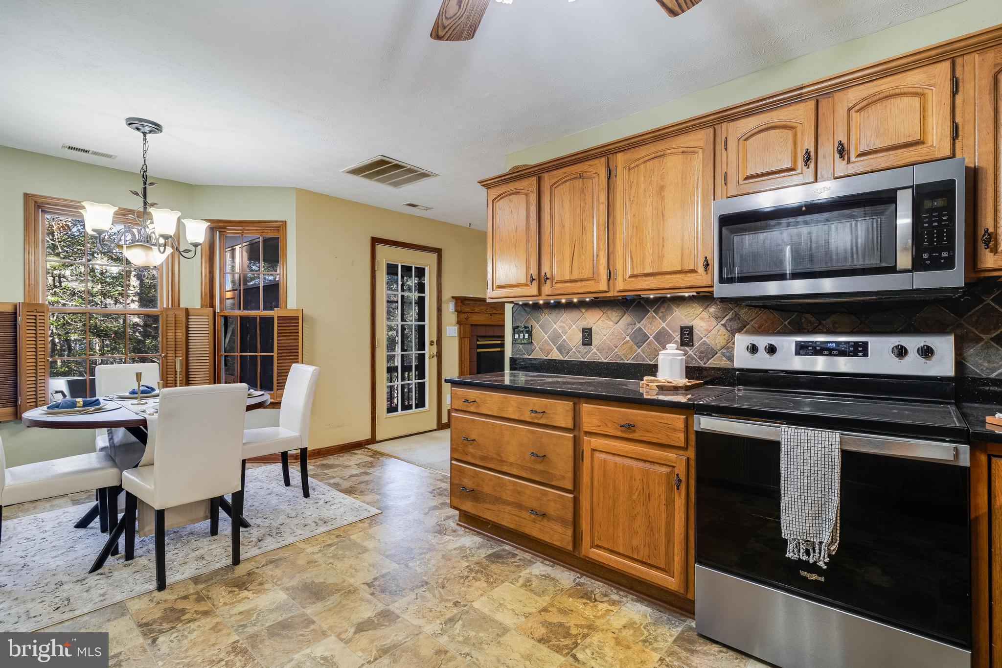 23015 WEDGEWOOD LANE