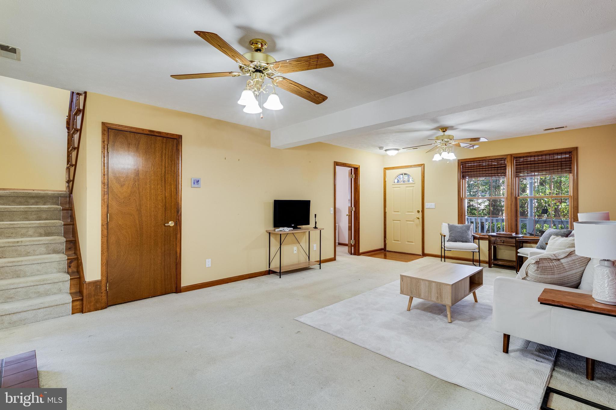 23015 WEDGEWOOD LANE