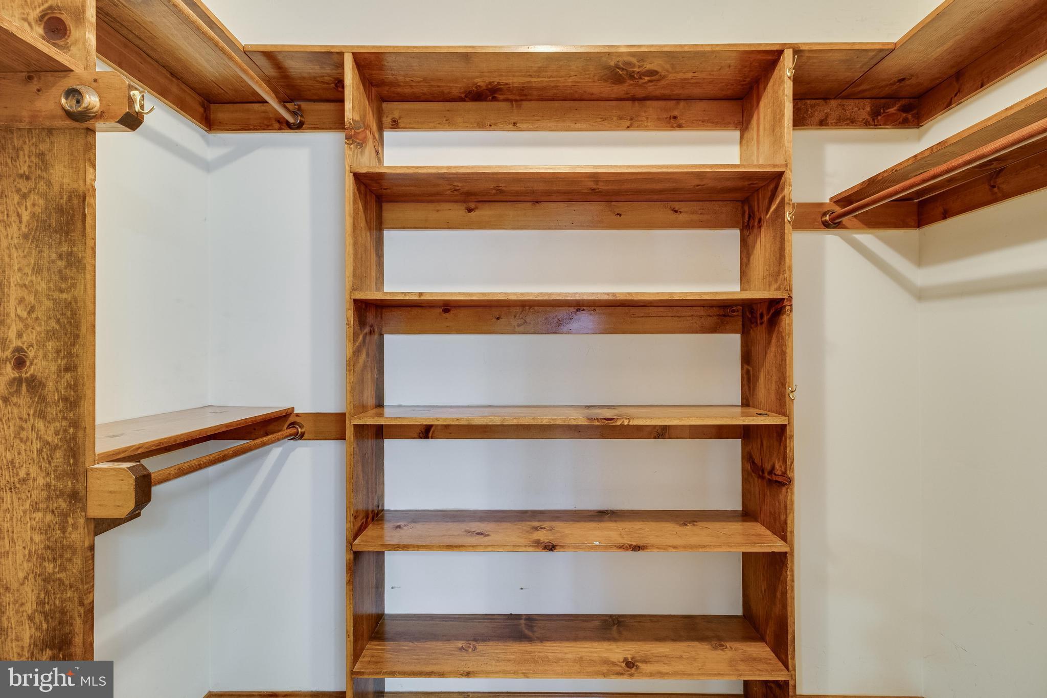 23015 WEDGEWOOD LANE