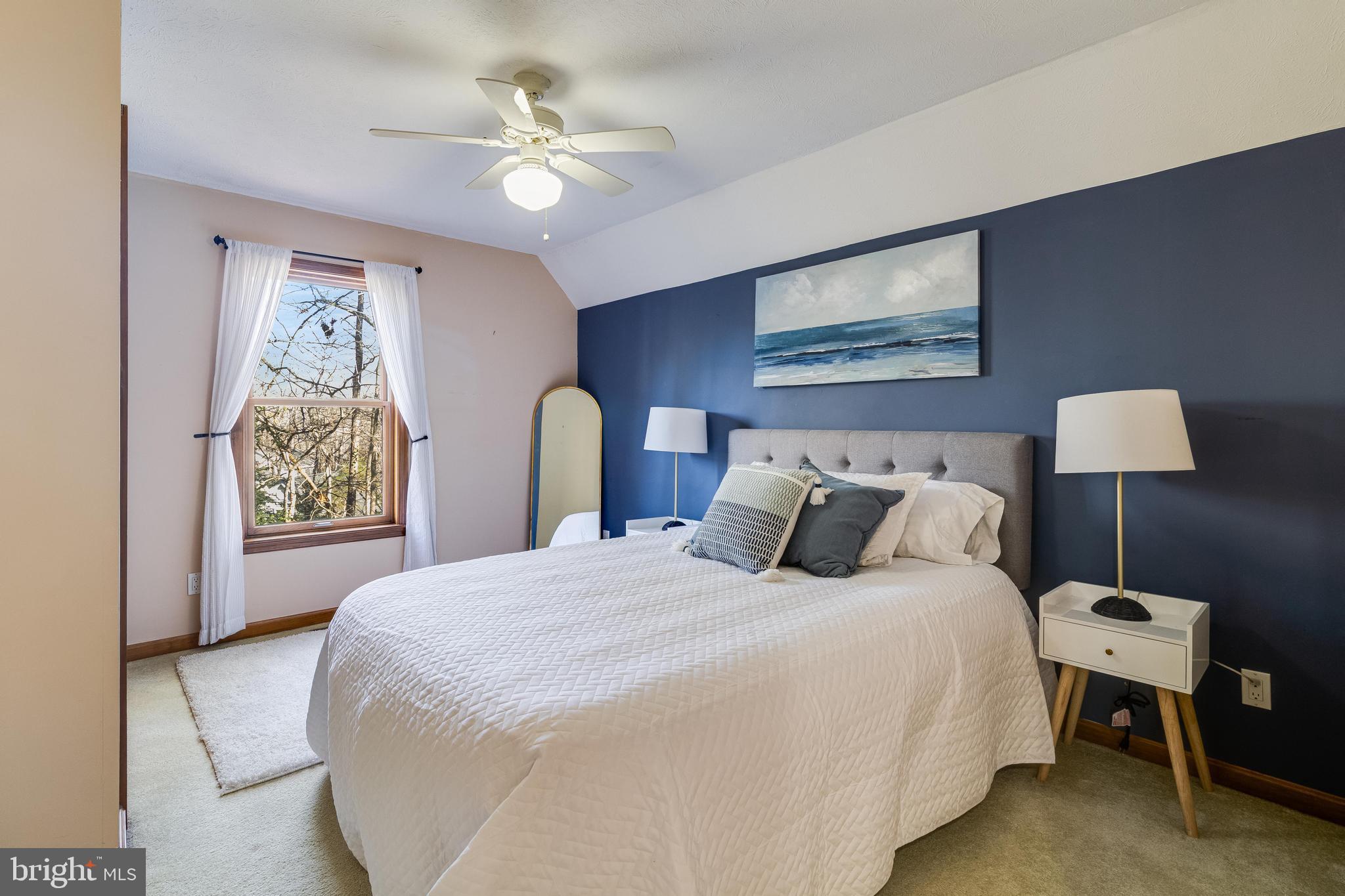 23015 WEDGEWOOD LANE