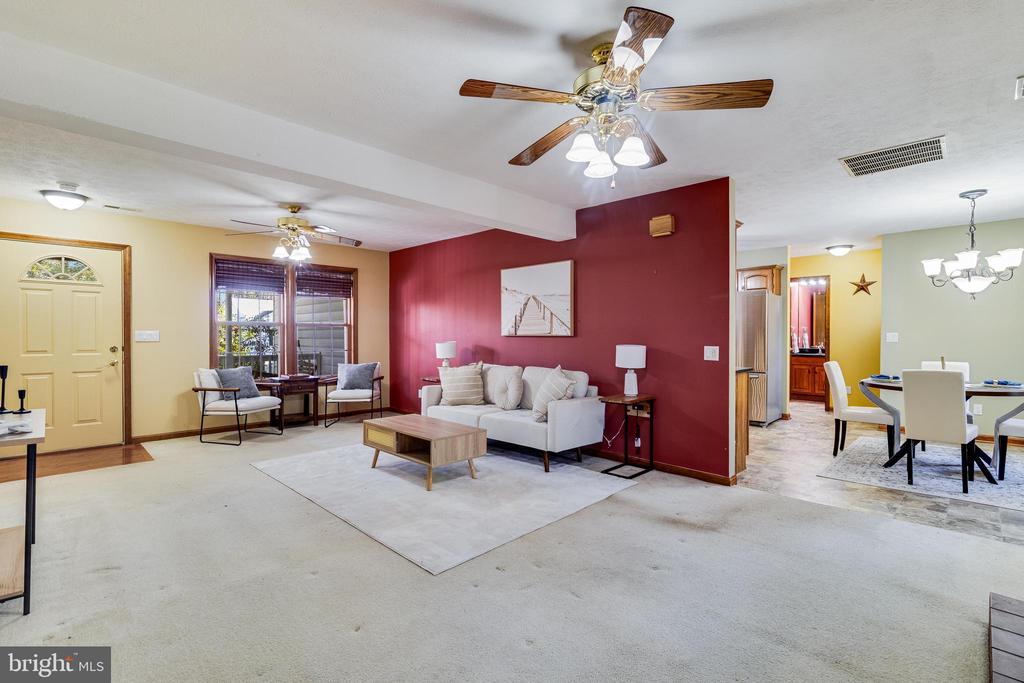 23015 WEDGEWOOD LANE