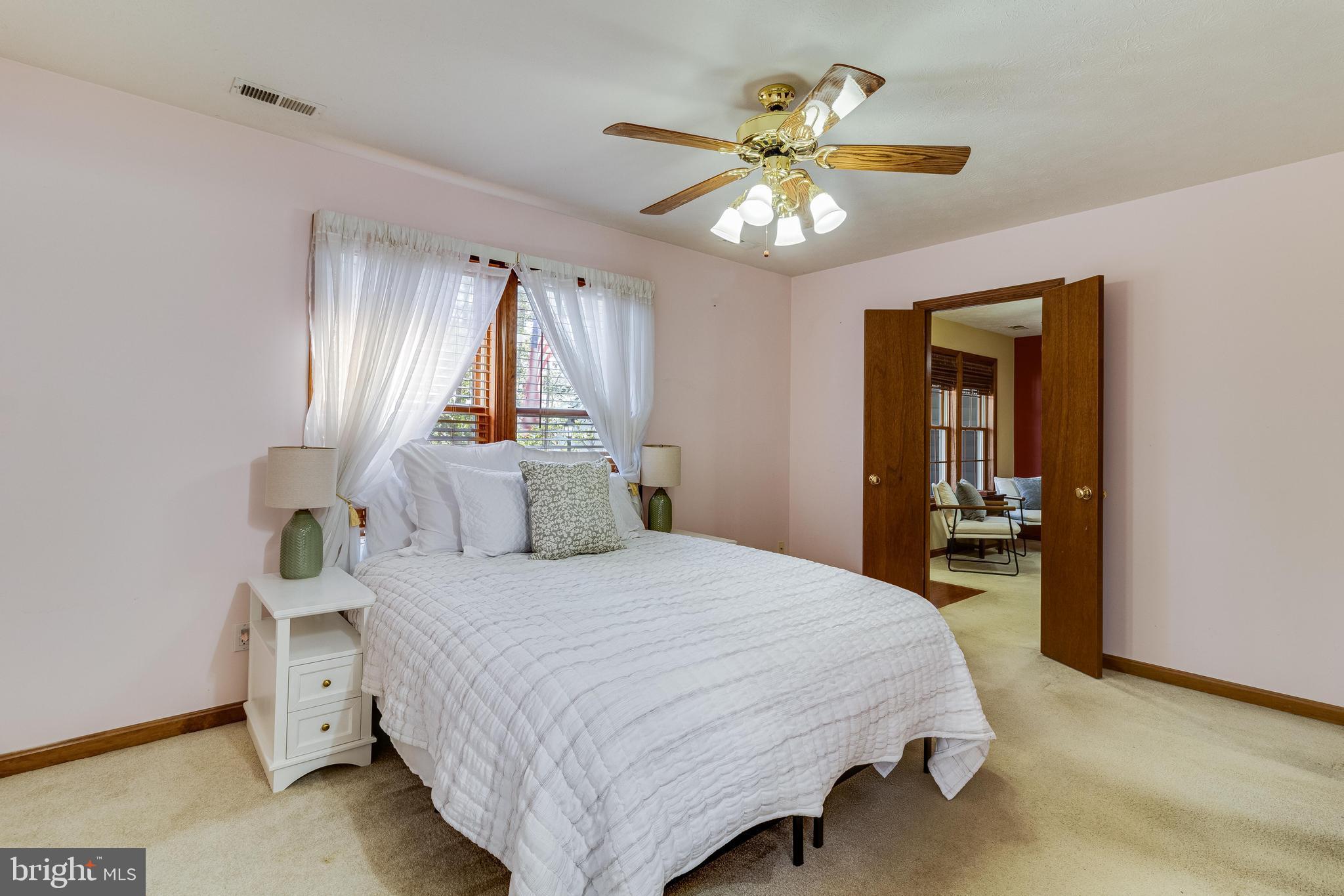 23015 WEDGEWOOD LANE