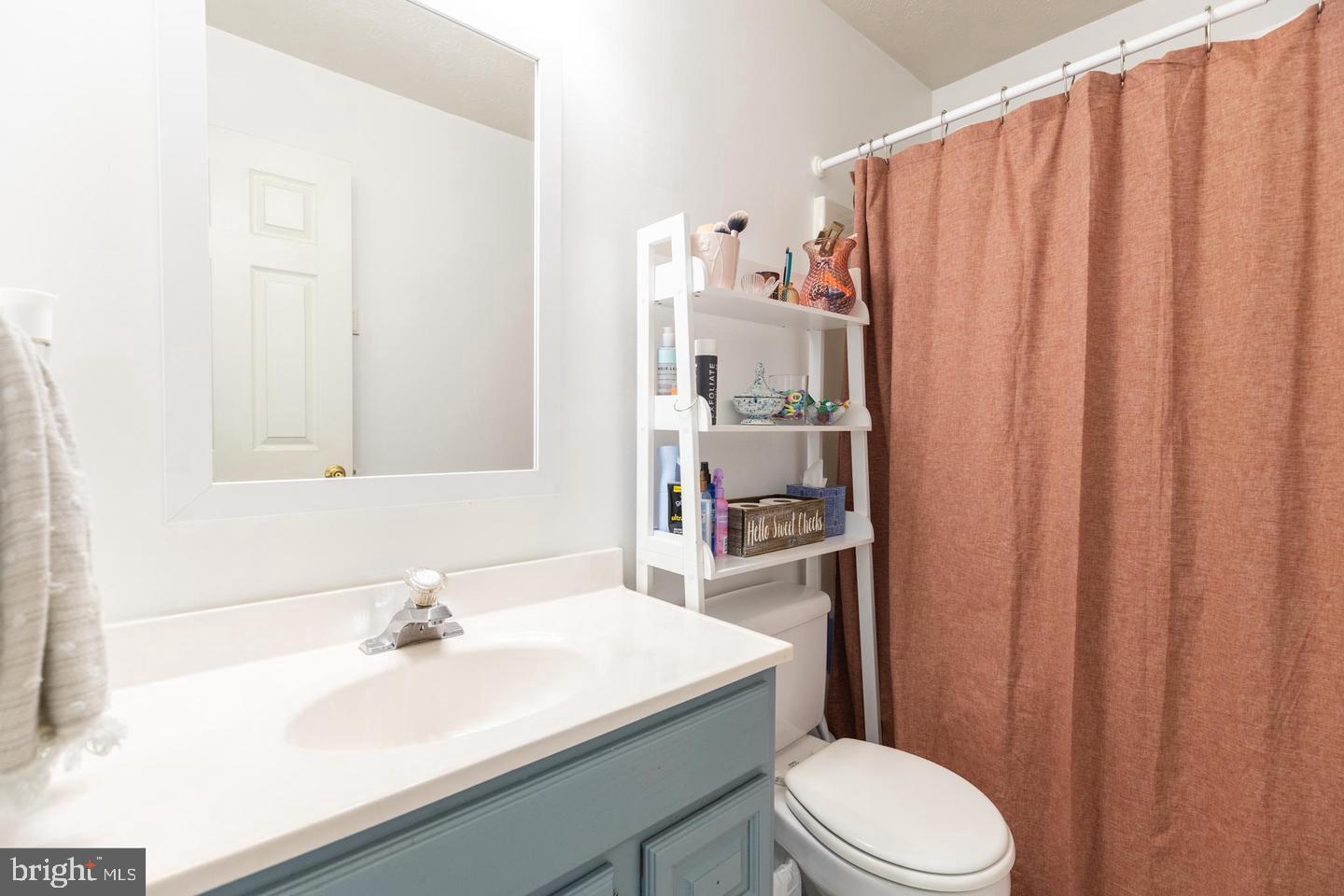 23398 HOLLYWOOD ROAD