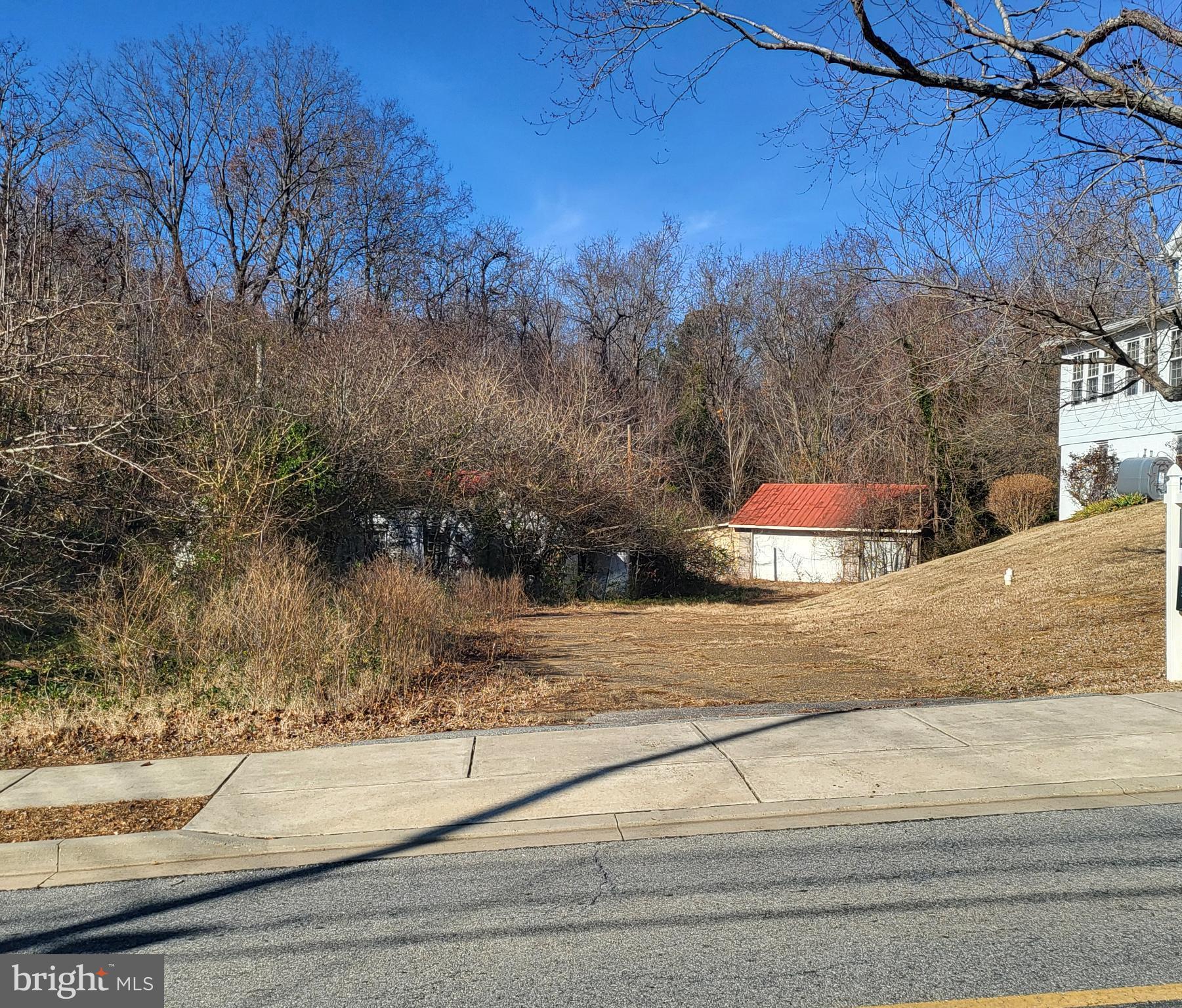 22615 WASHINGTON STREET