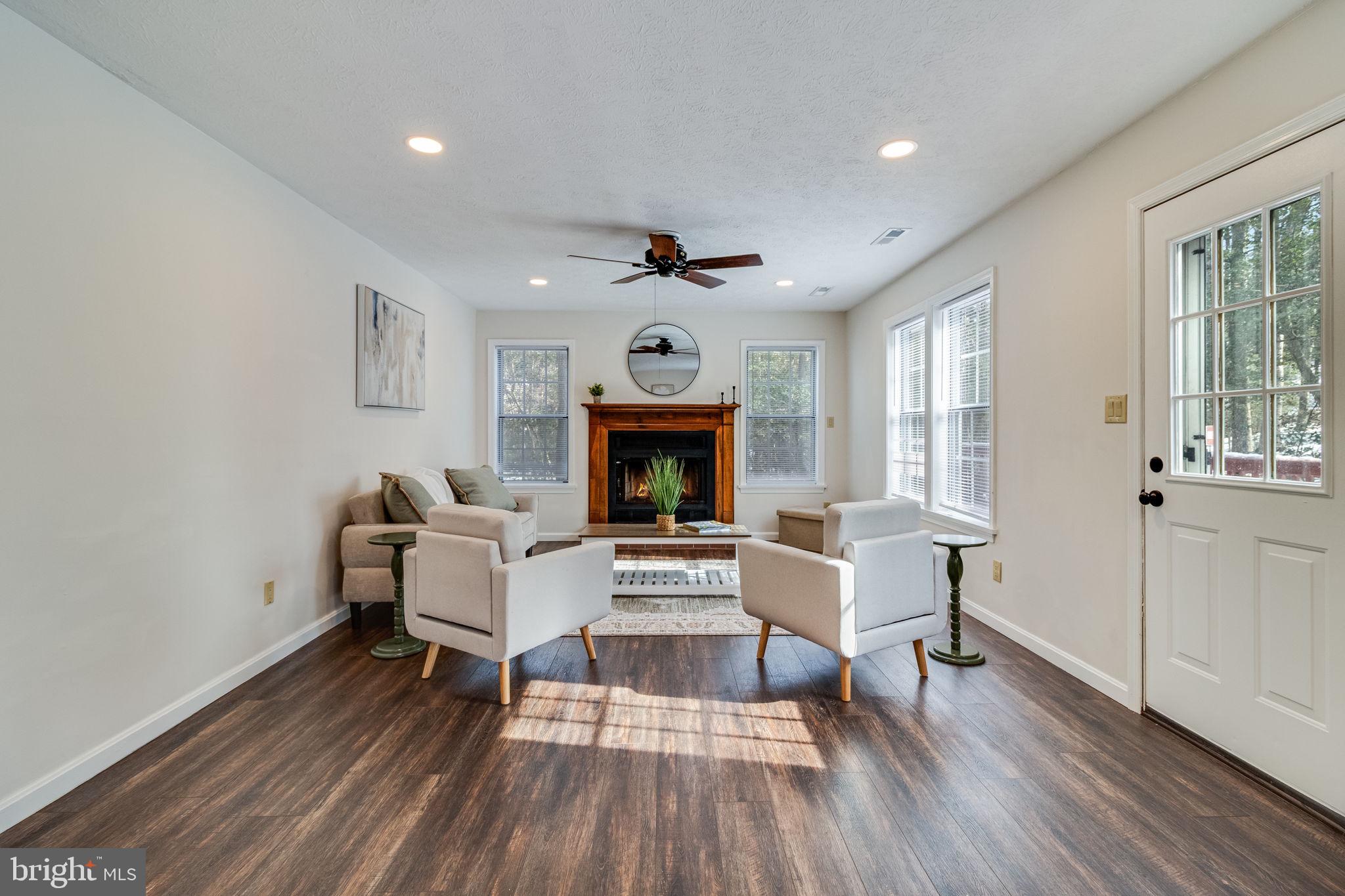 23295 WHITE ELM COURT