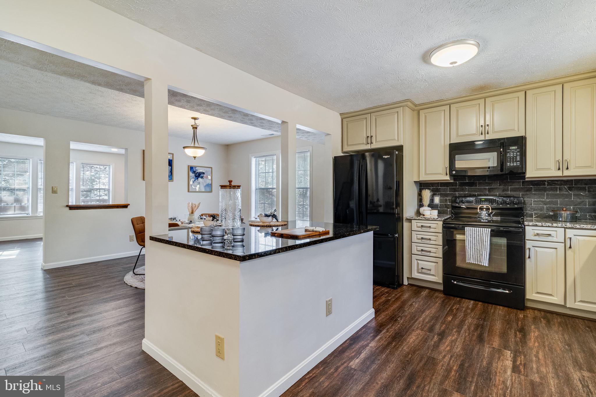 23295 WHITE ELM COURT