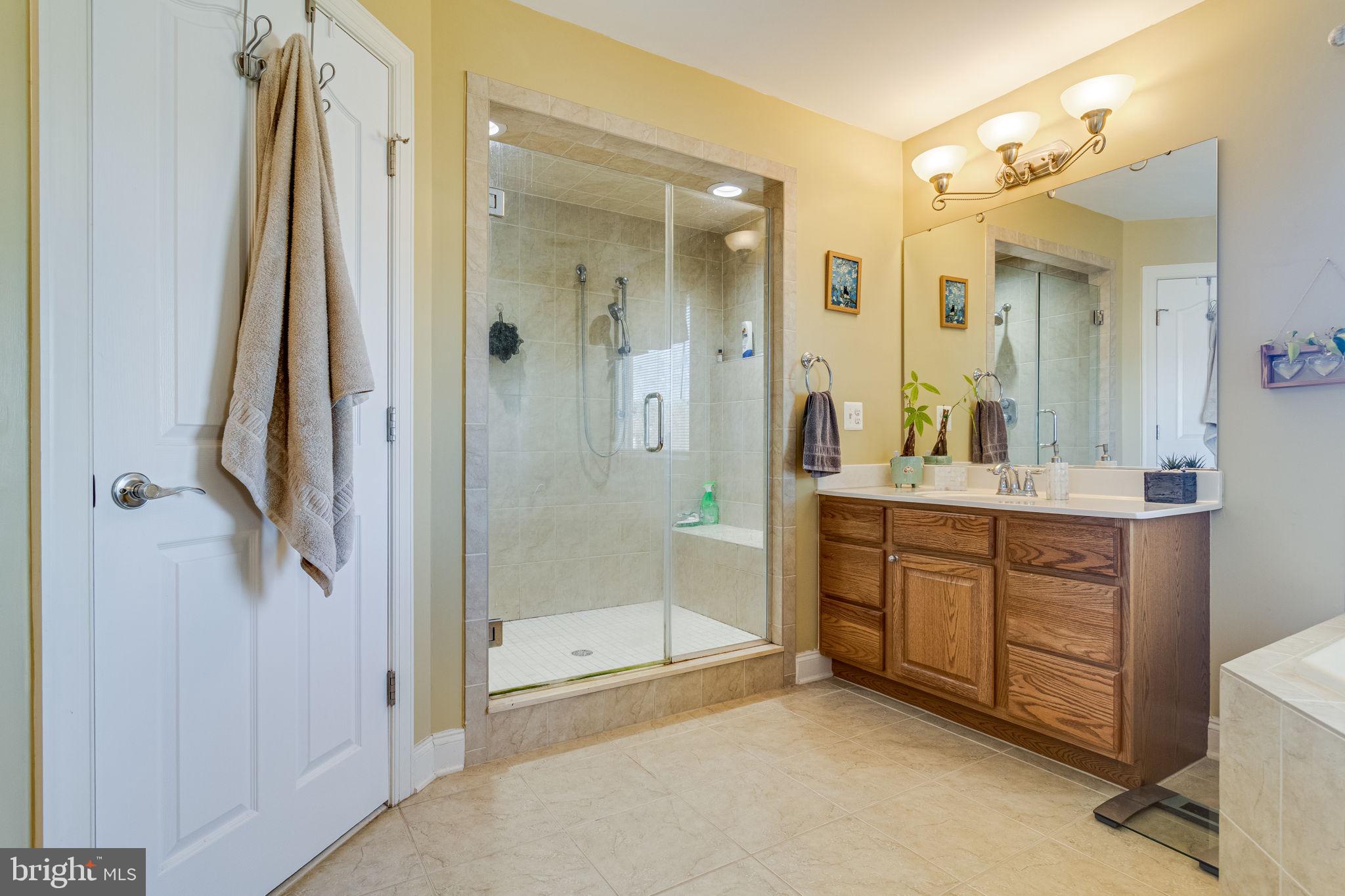 24433 BROAD CREEK DRIVE