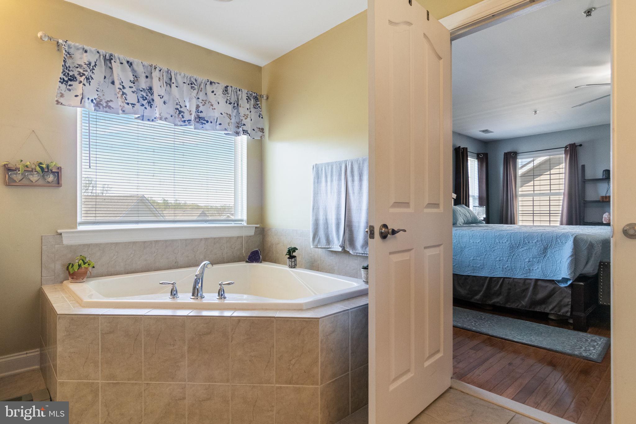 24433 BROAD CREEK DRIVE