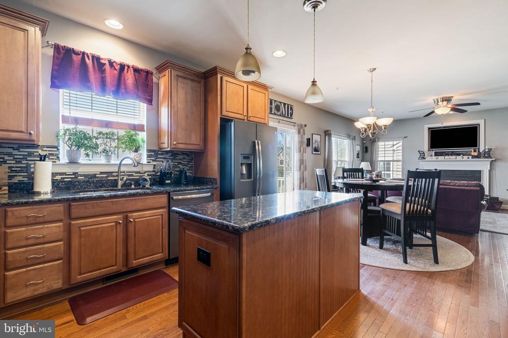 24433 BROAD CREEK DRIVE