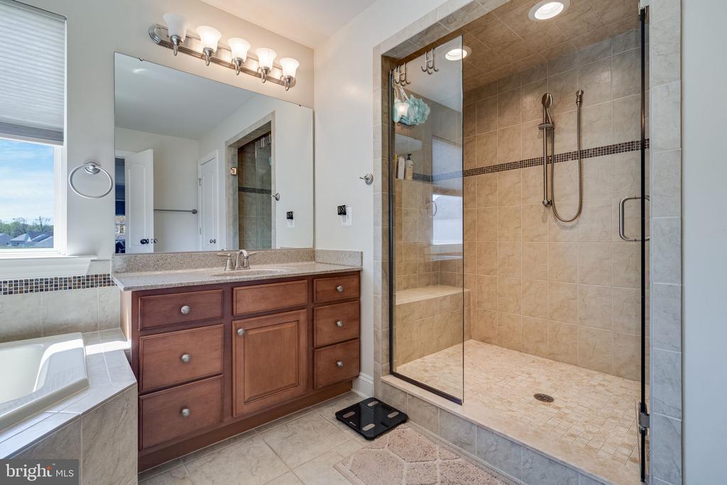 24475 BROAD CREEK DRIVE