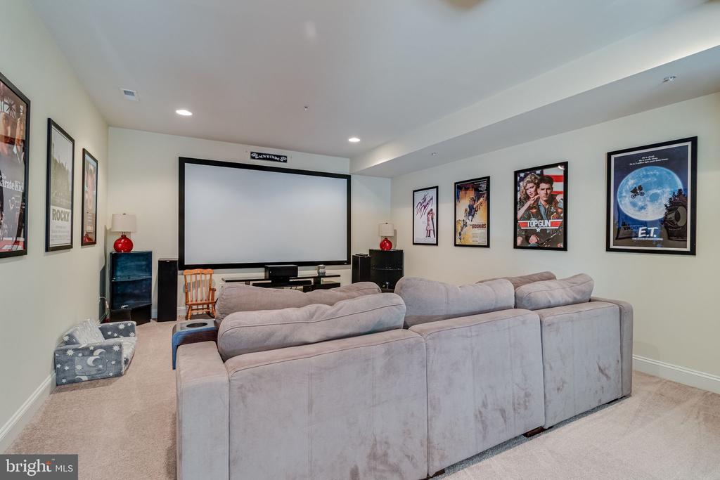 24475 BROAD CREEK DRIVE