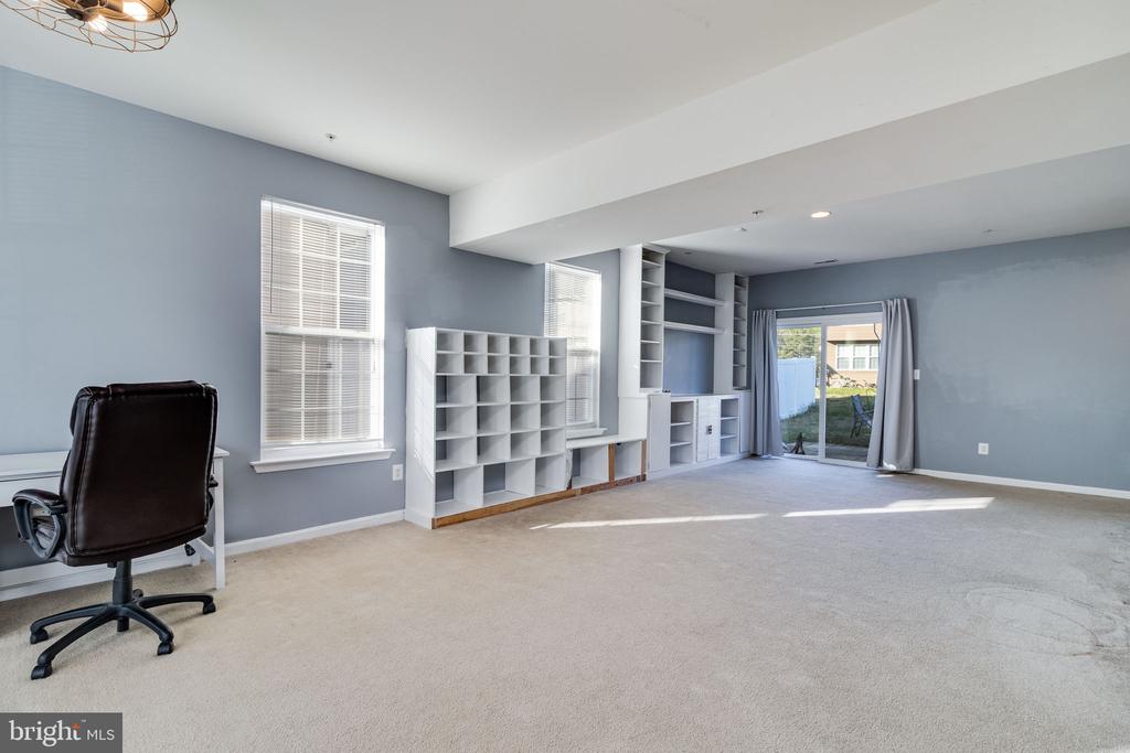22277 SCOTT CIRCLE